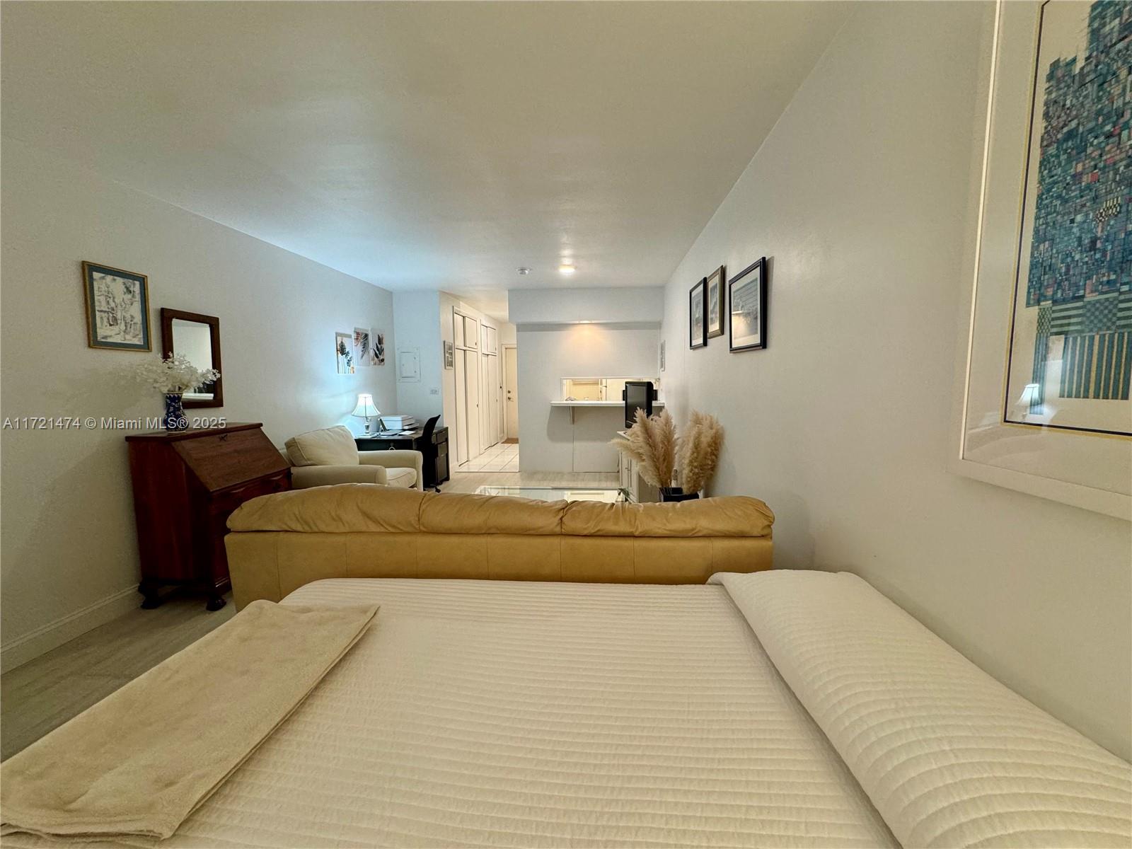 SANTONA CONDO - Residential
