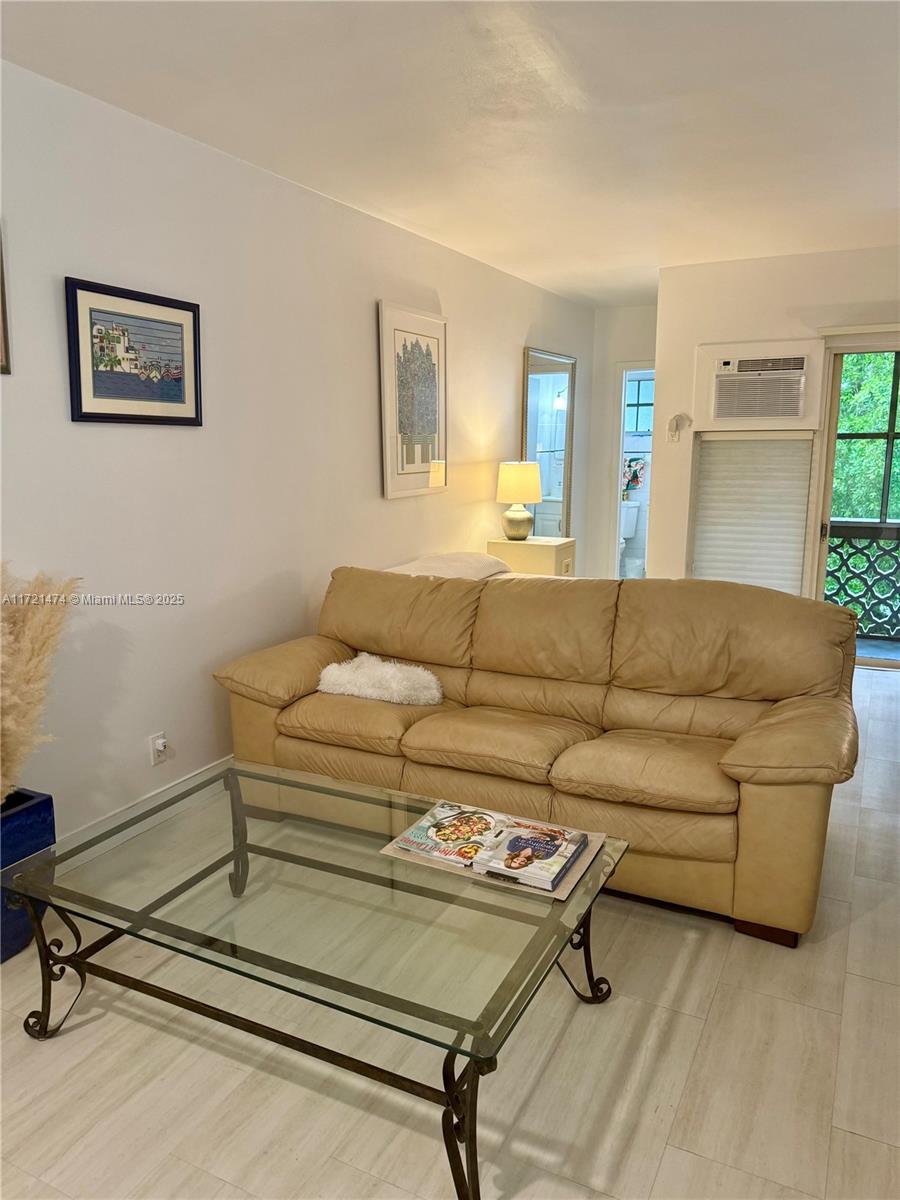 SANTONA CONDO - Residential