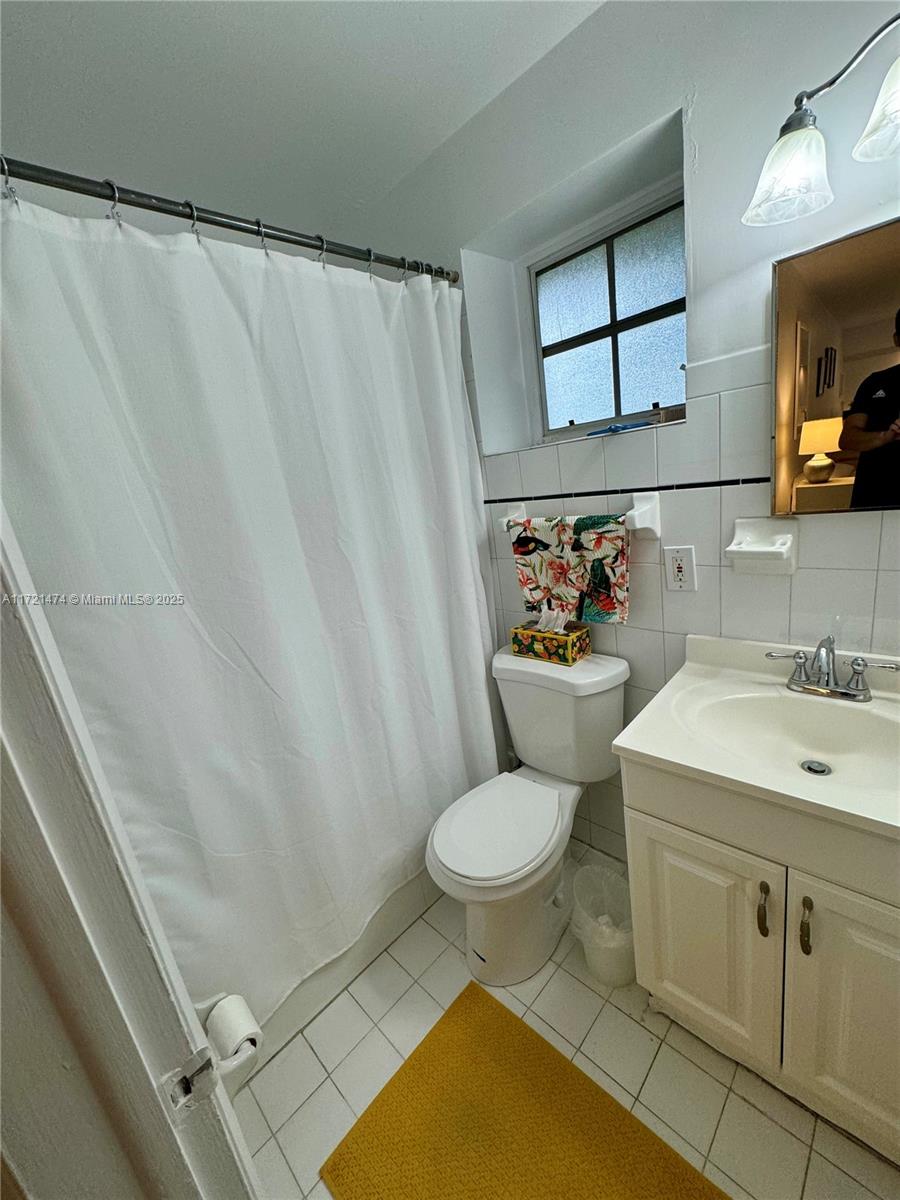 SANTONA CONDO - Residential