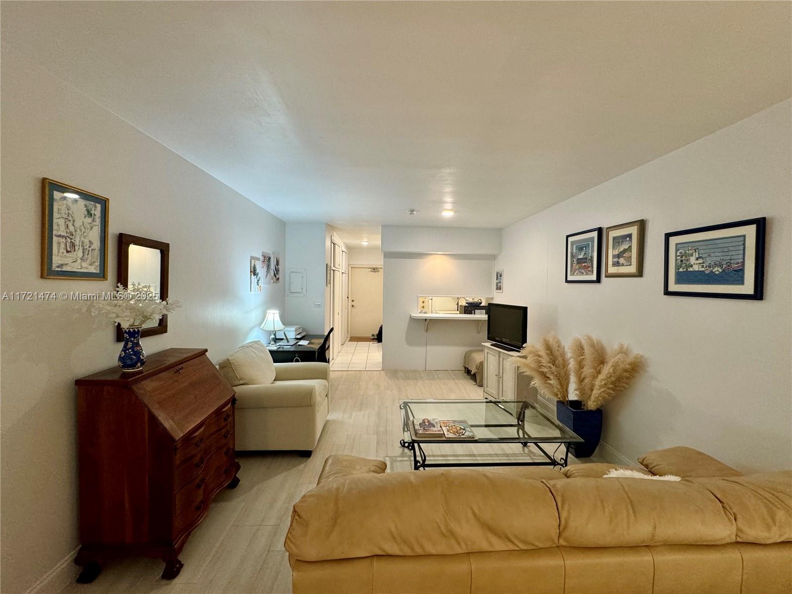 SANTONA CONDO - Residential