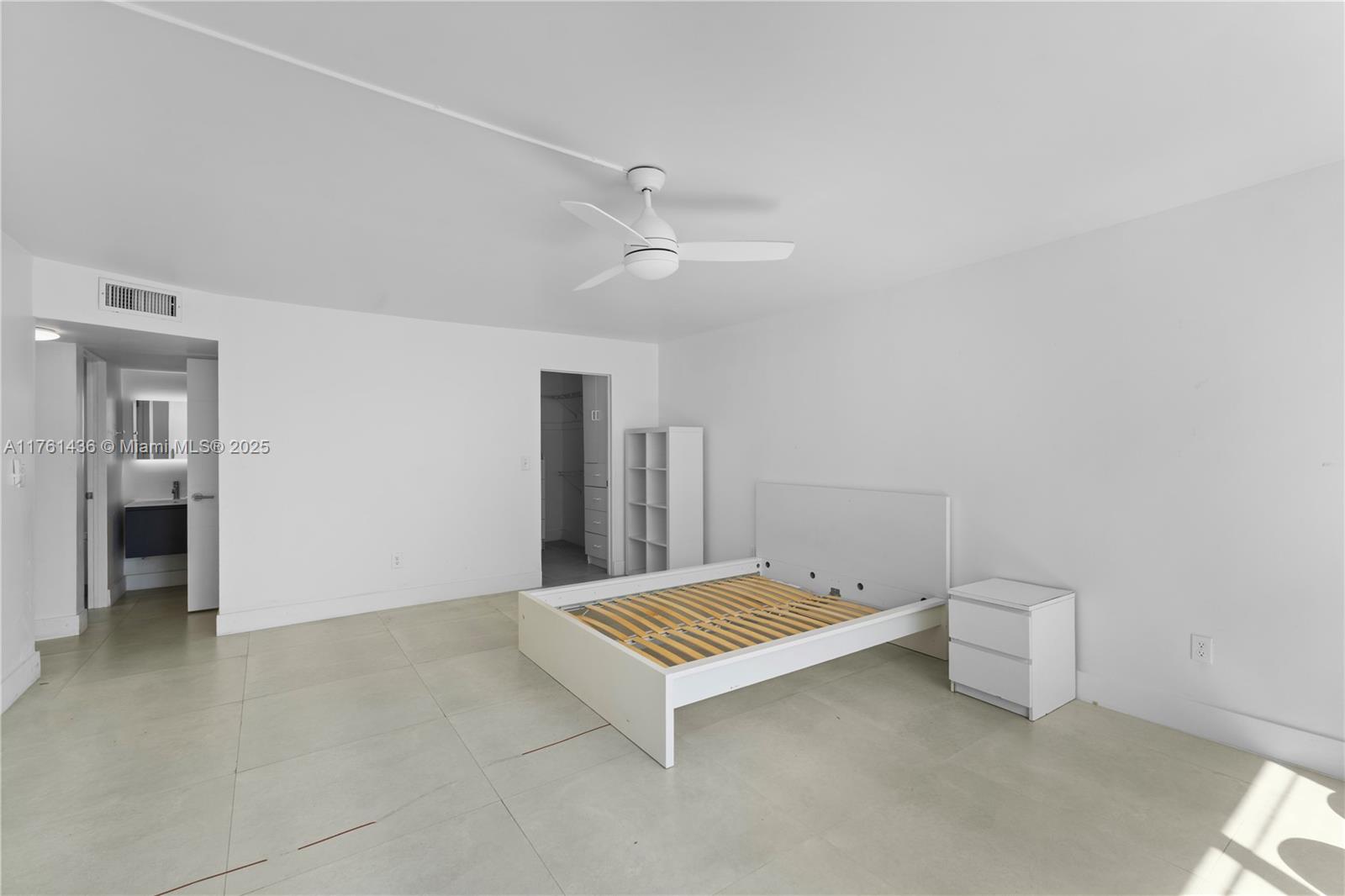 10000 W Bay Harbor Dr 504