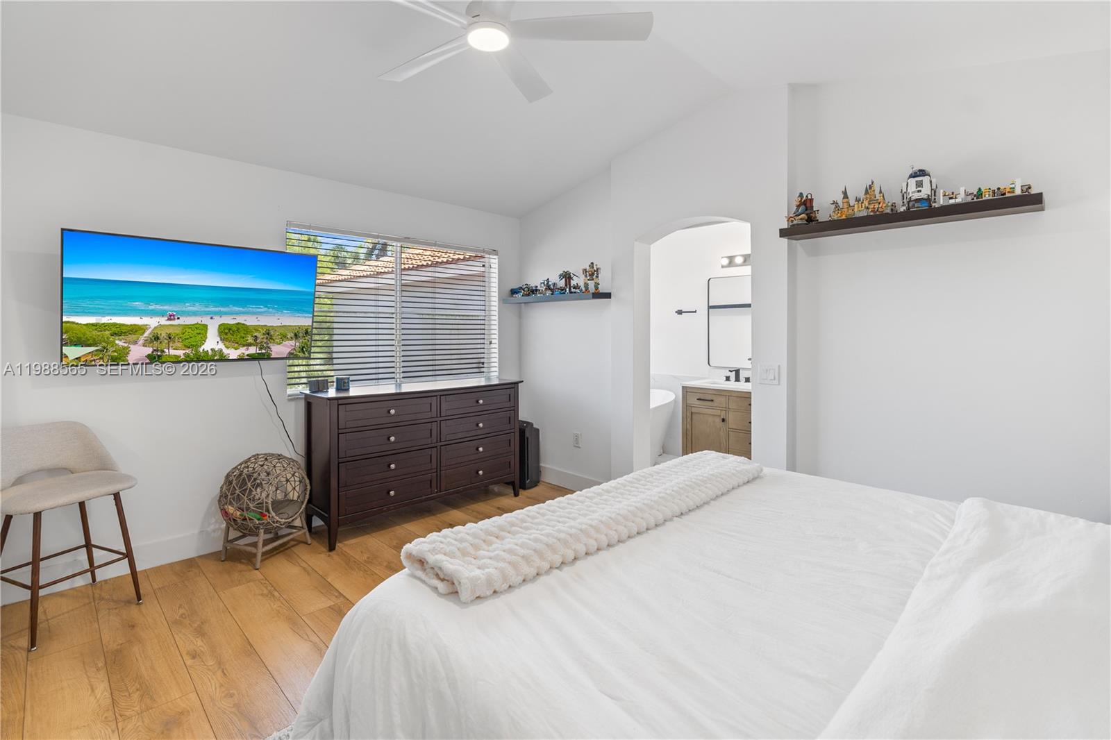 WEST LAKE VILLAGE PLAT - Residential