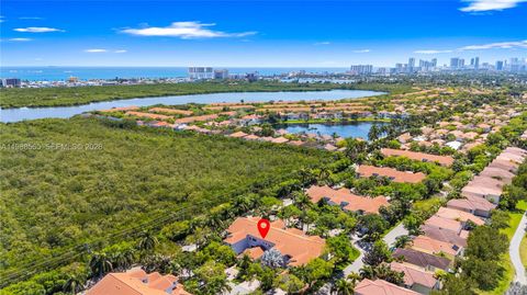 1120 Canella Ln Hollywood FL 33019