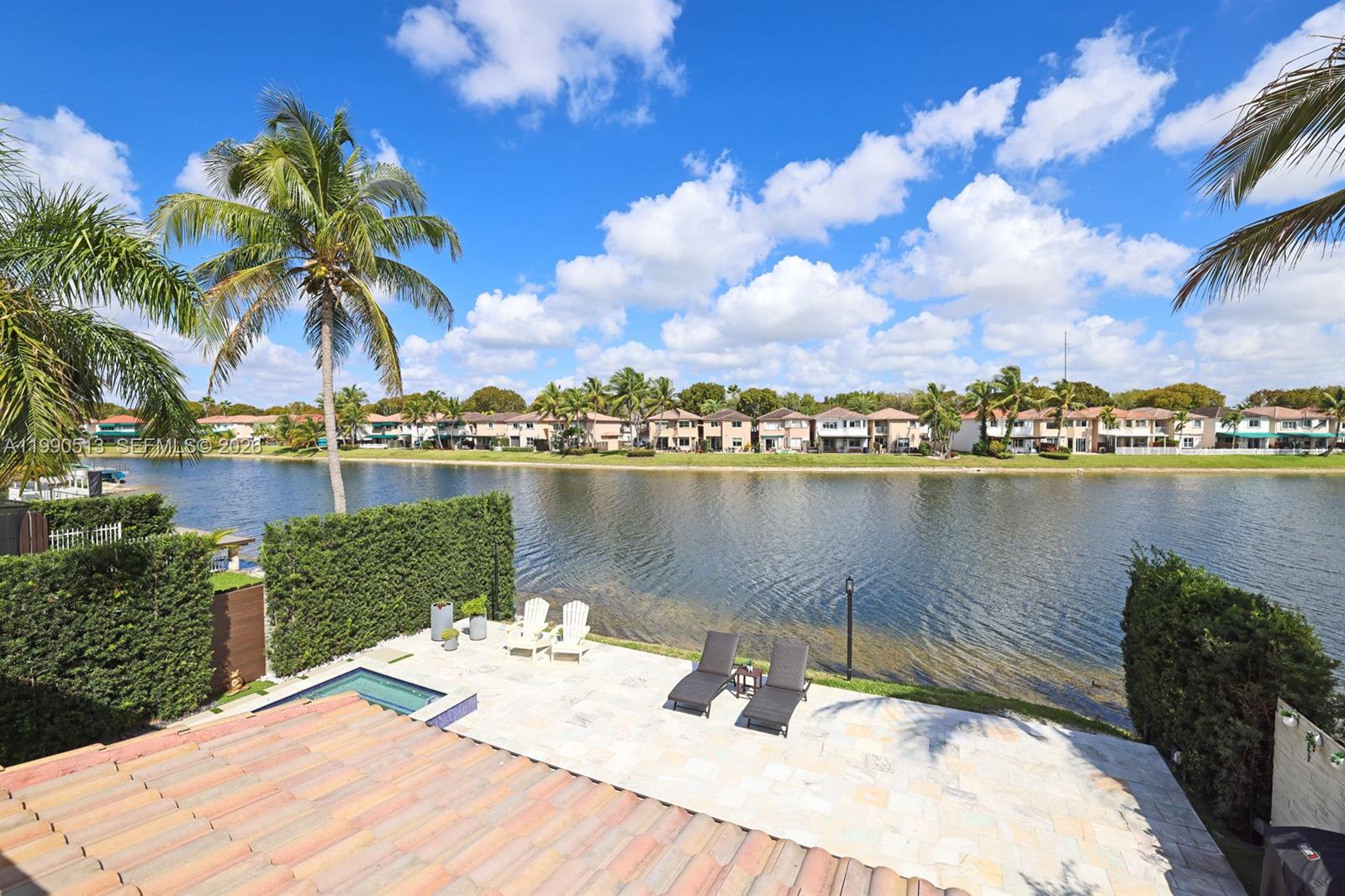 DORAL ISLES CATALINA - Residential