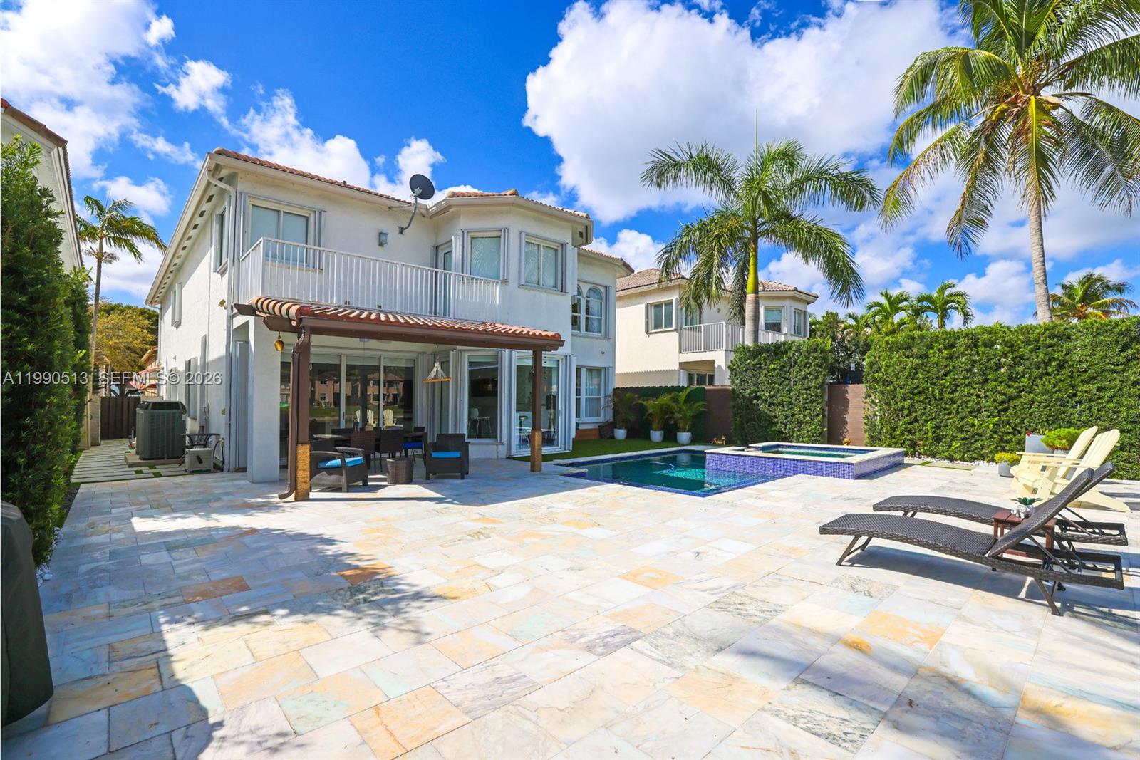 DORAL ISLES CATALINA - Residential