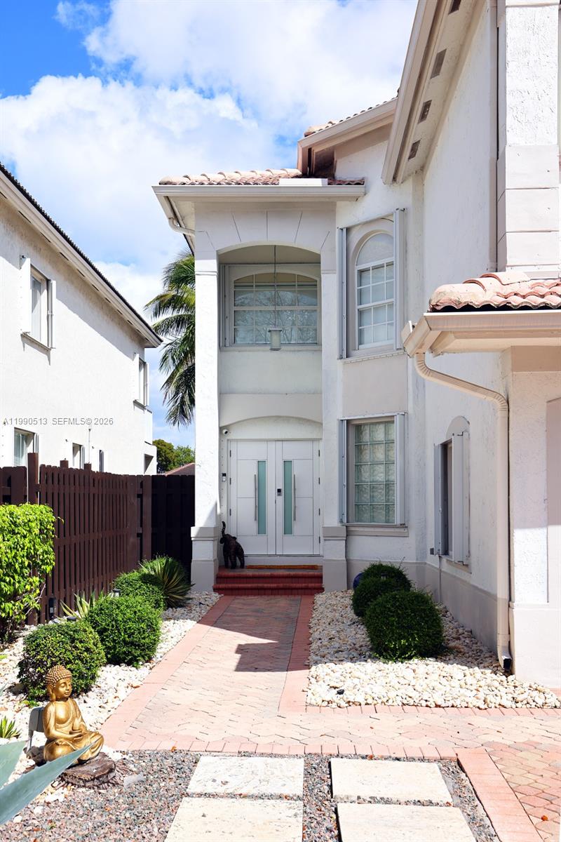 DORAL ISLES CATALINA - Residential