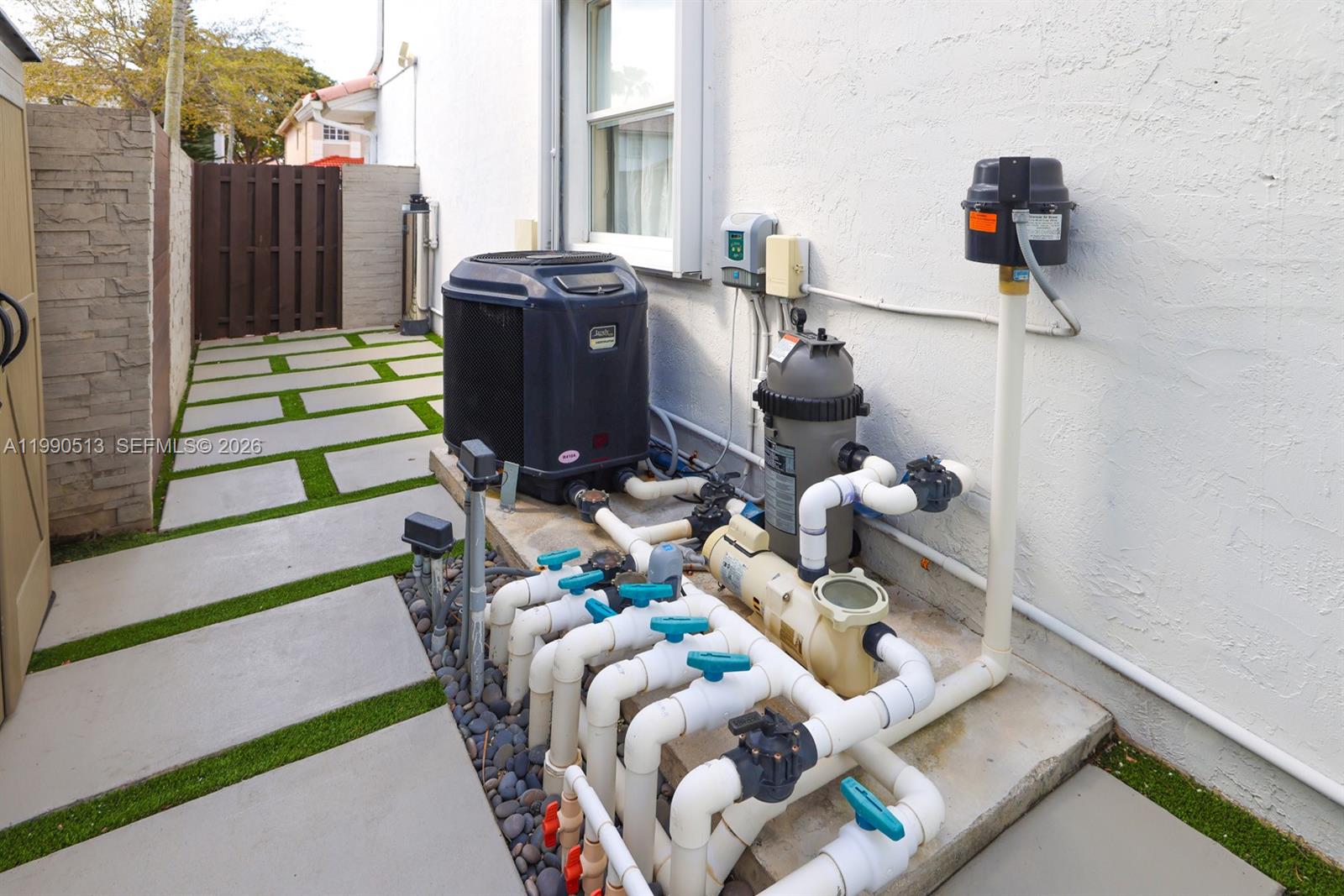 DORAL ISLES CATALINA - Residential