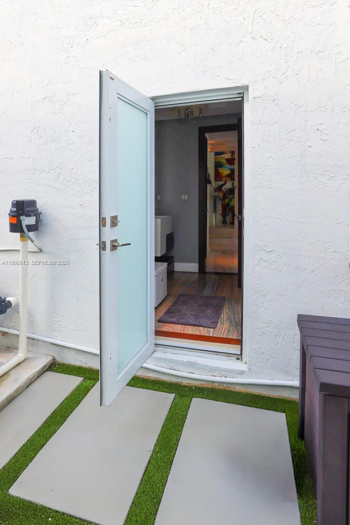 DORAL ISLES CATALINA - Residential