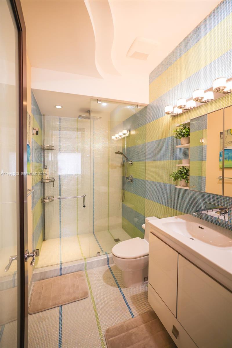 DORAL ISLES CATALINA - Residential