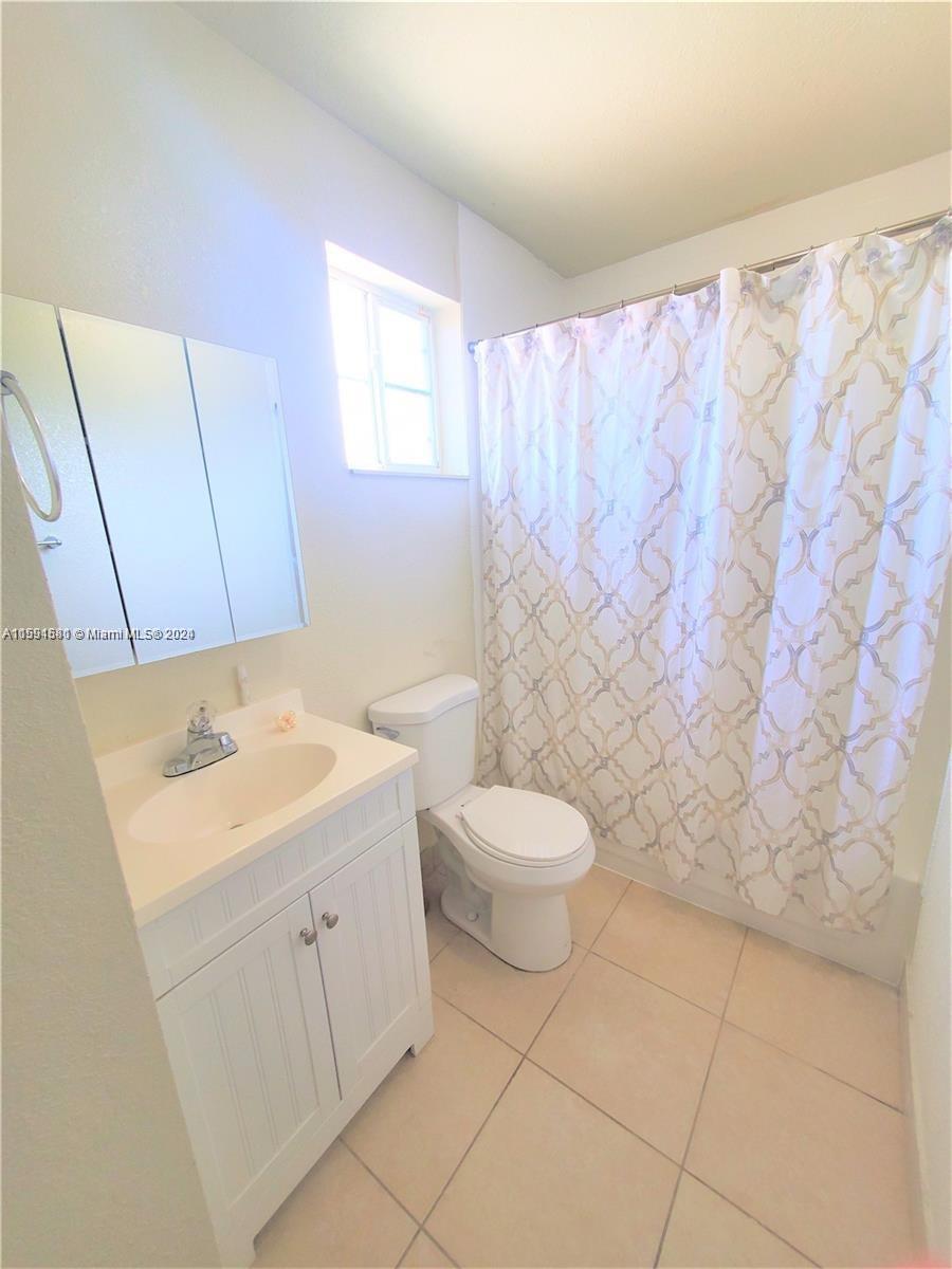 VISTA ALEGRE TOWNHOMES VI - Residential Lease