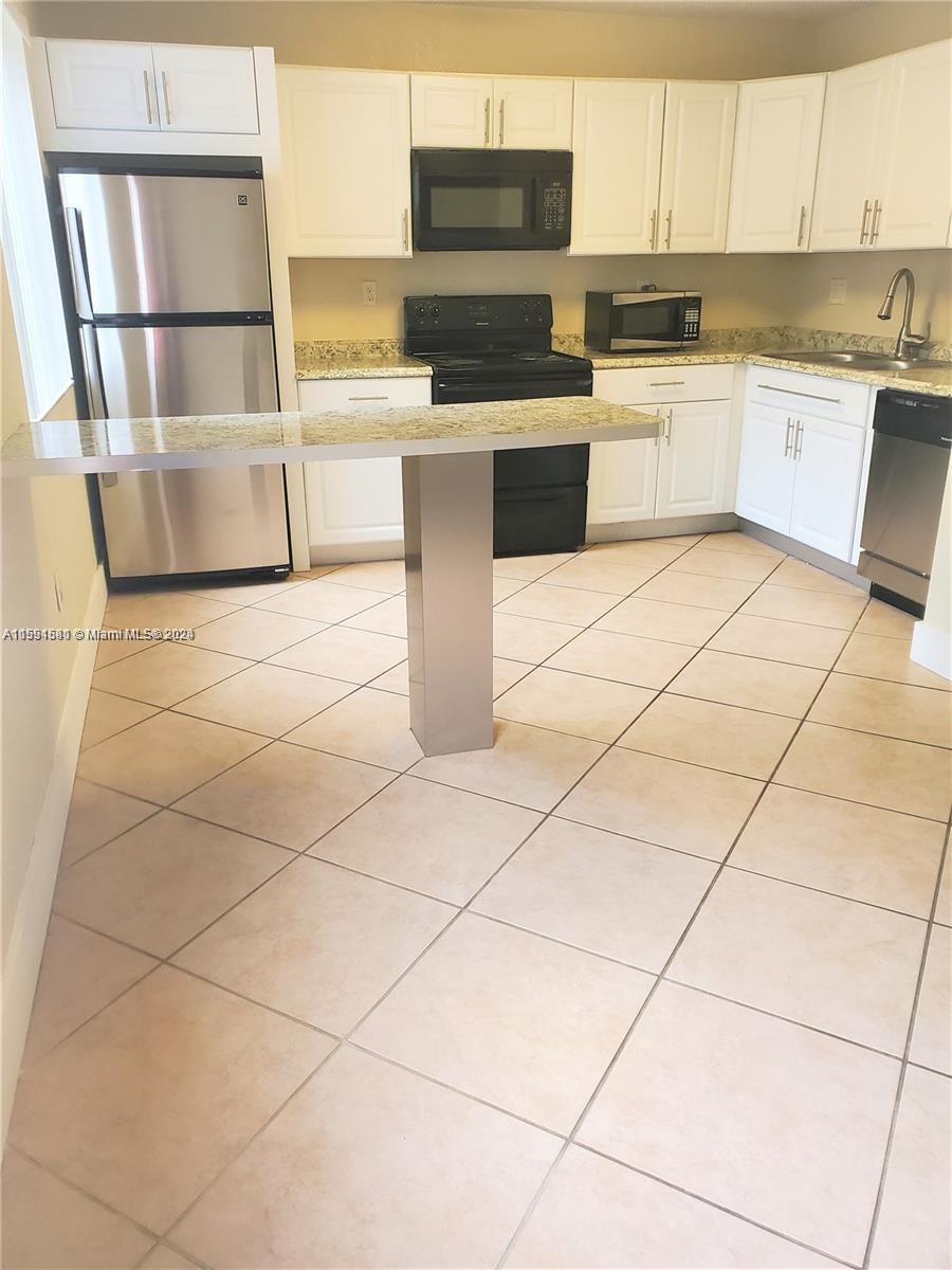 VISTA ALEGRE TOWNHOMES VI - Residential Lease