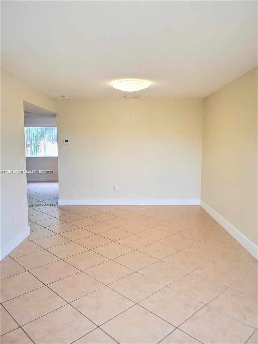 VISTA ALEGRE TOWNHOMES VI - Residential Lease