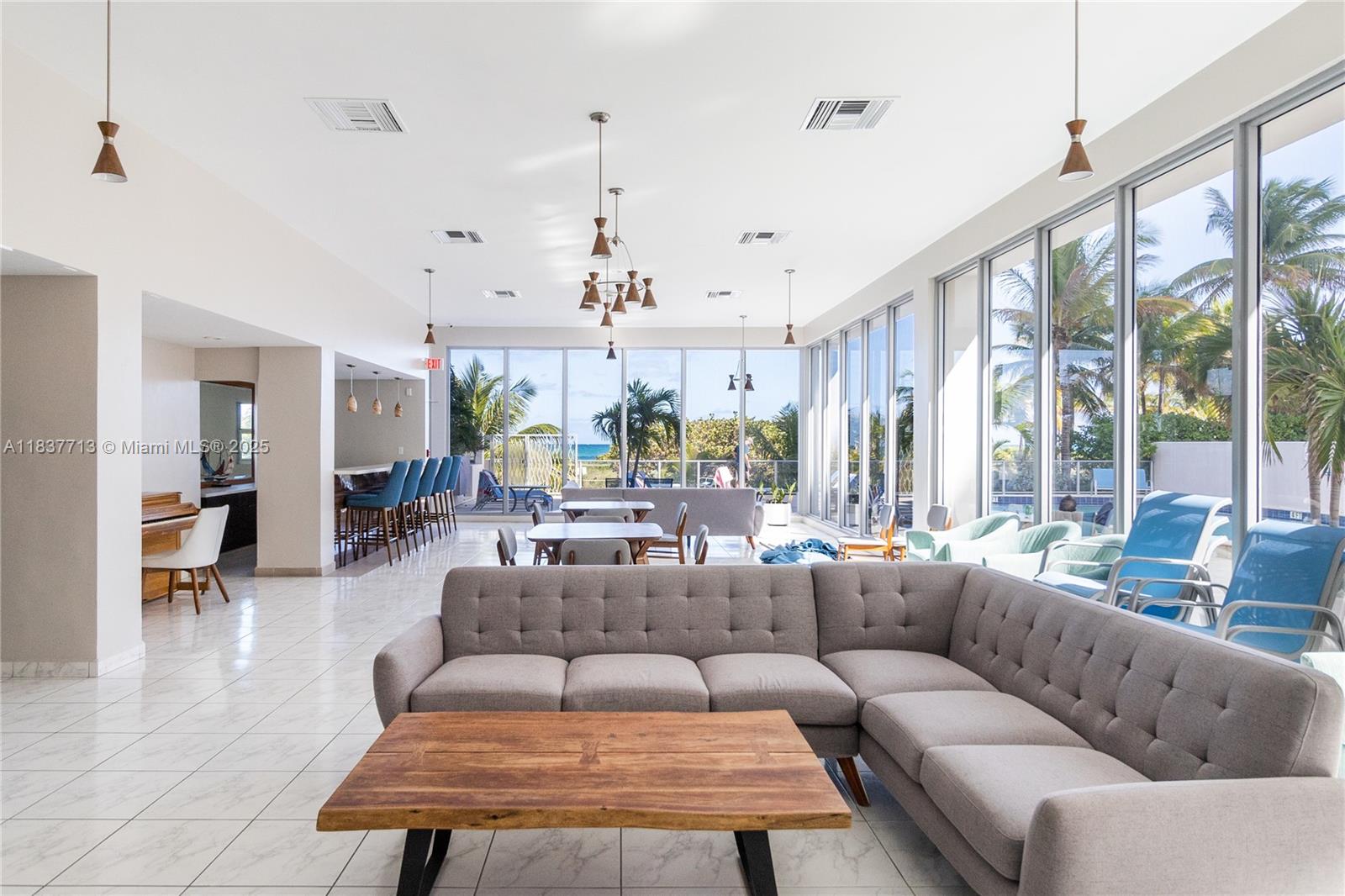 9225 Collins Ave 908
