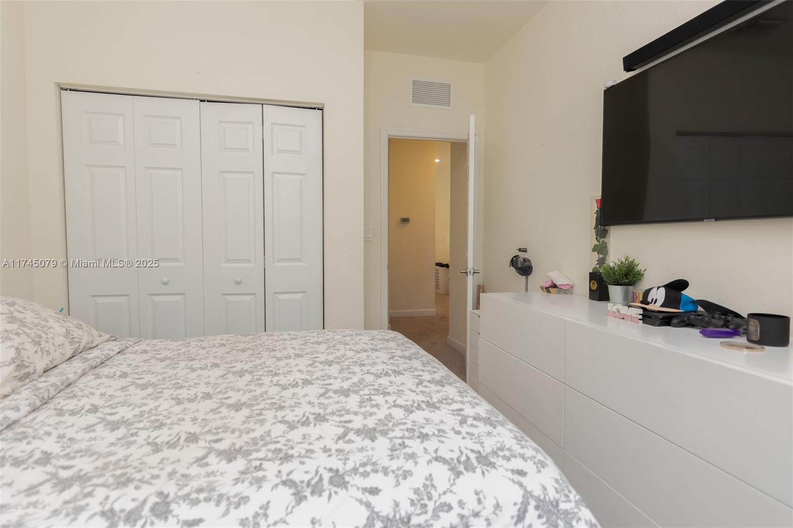 AQUABELLA SECTION ONE - Residential