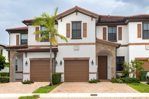 10413 W 33rd Ct . Hialeah FL 33018