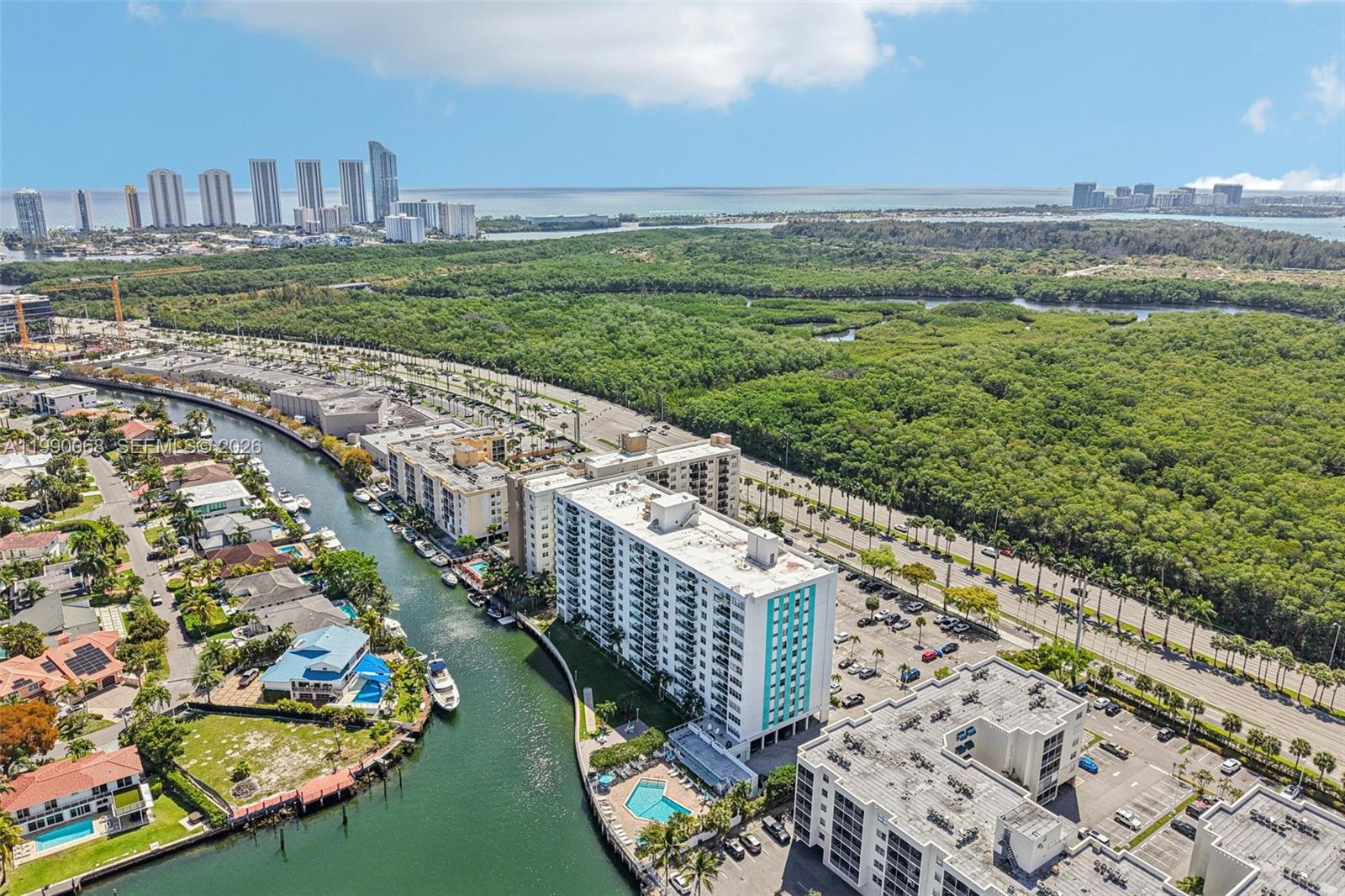 STRATFORD HOUSE CONDO - Residential