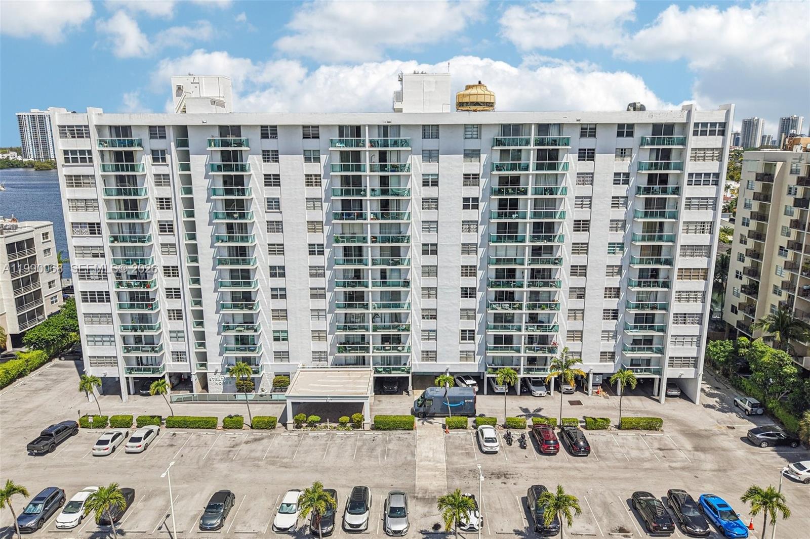 STRATFORD HOUSE CONDO - Residential