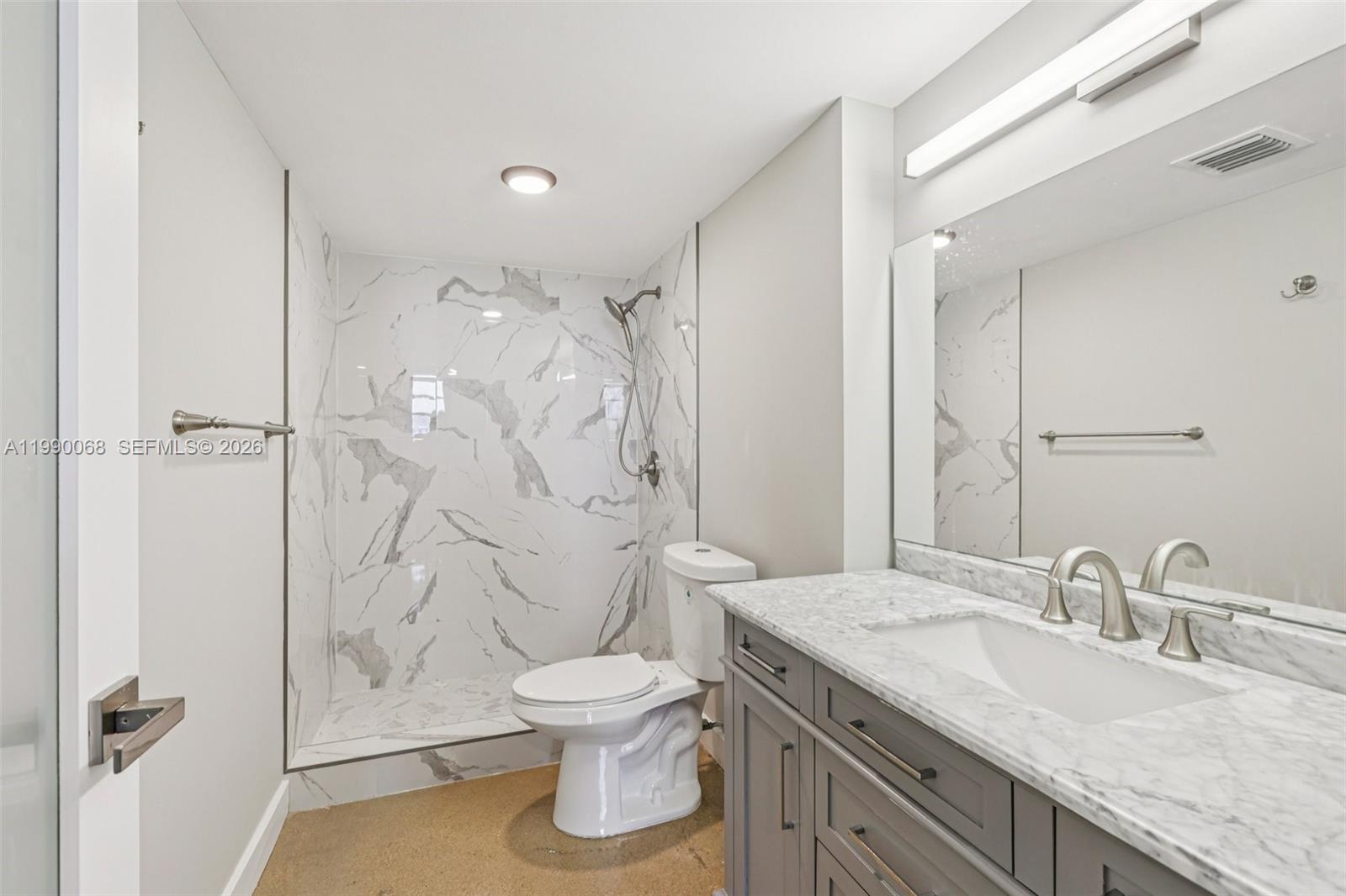 STRATFORD HOUSE CONDO - Residential