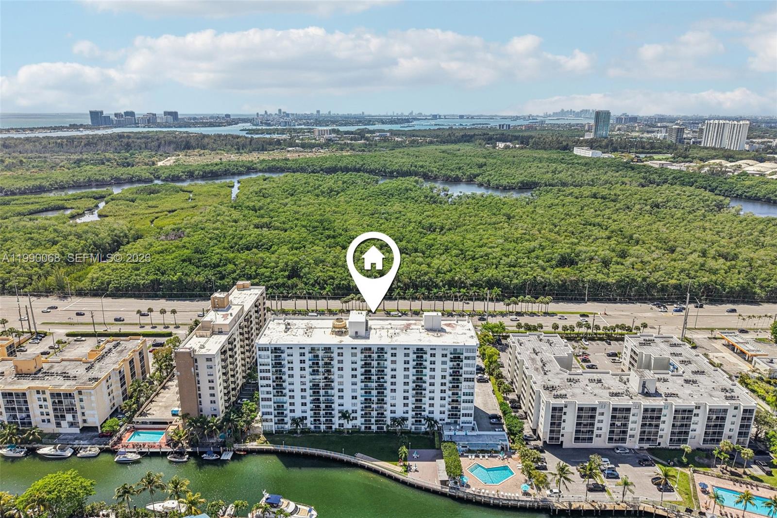 STRATFORD HOUSE CONDO - Residential