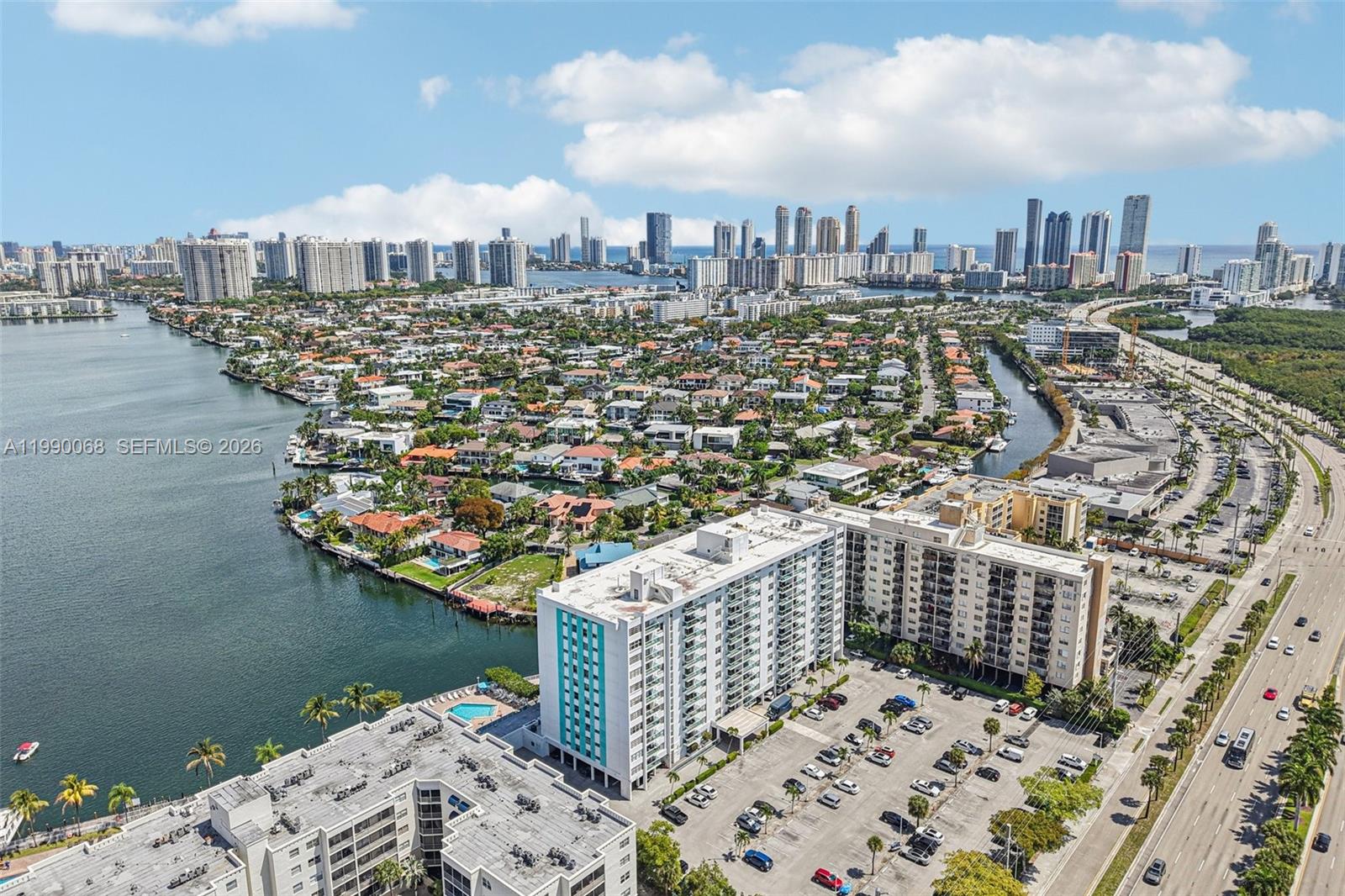 STRATFORD HOUSE CONDO - Residential