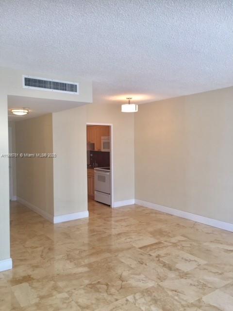 BRICKELL BAY TOWER CONDO - Residential Lease