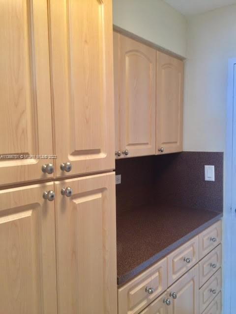 BRICKELL BAY TOWER CONDO - Residential Lease