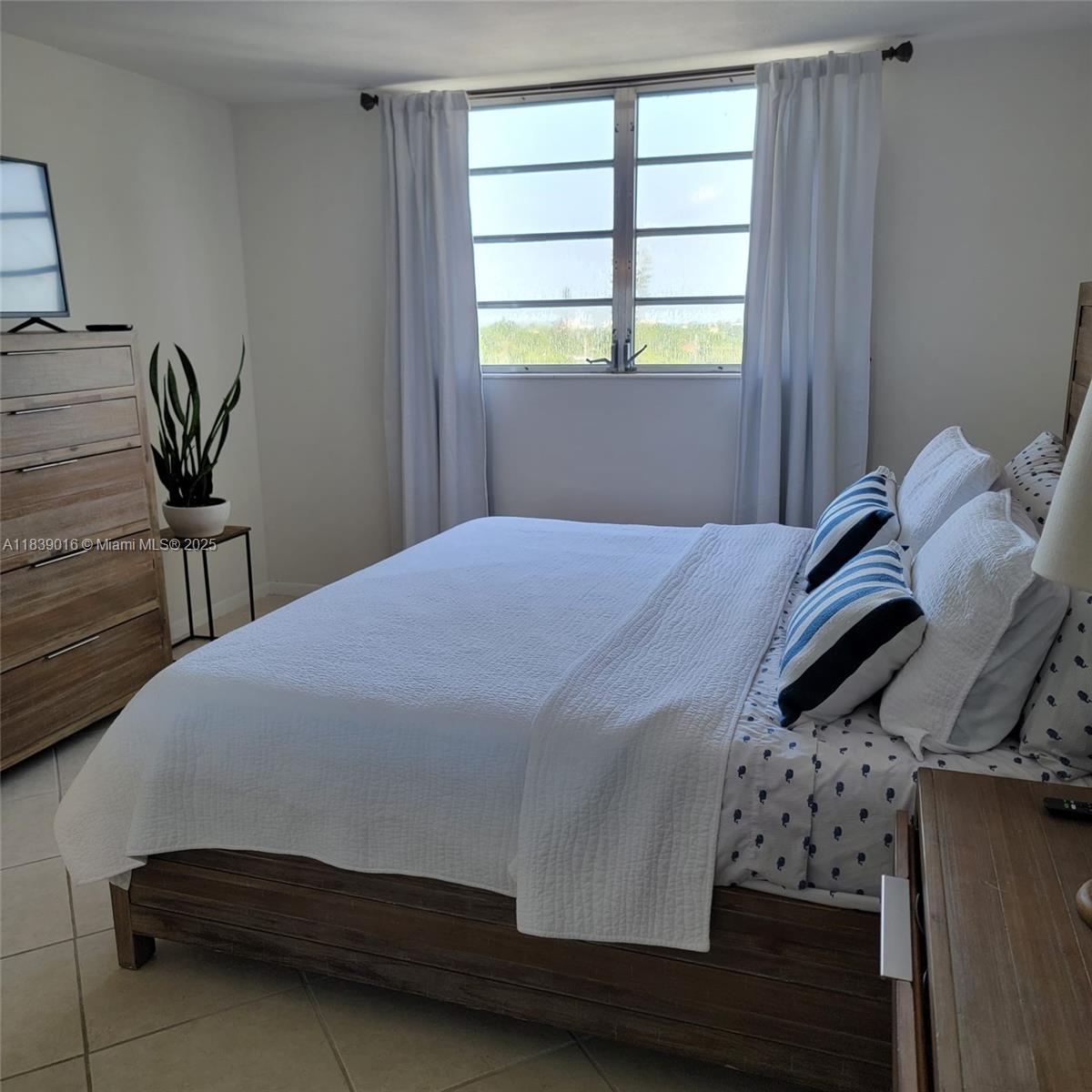 GARDEN-AIRE VILLAGE - Residential Lease