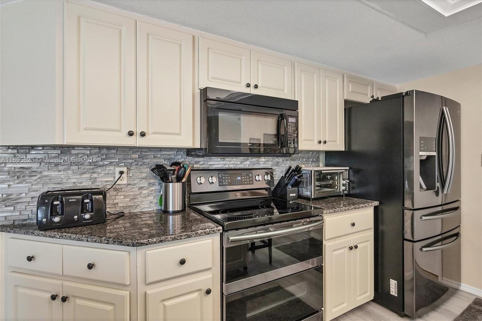 Lake Suzy Estates - Residential