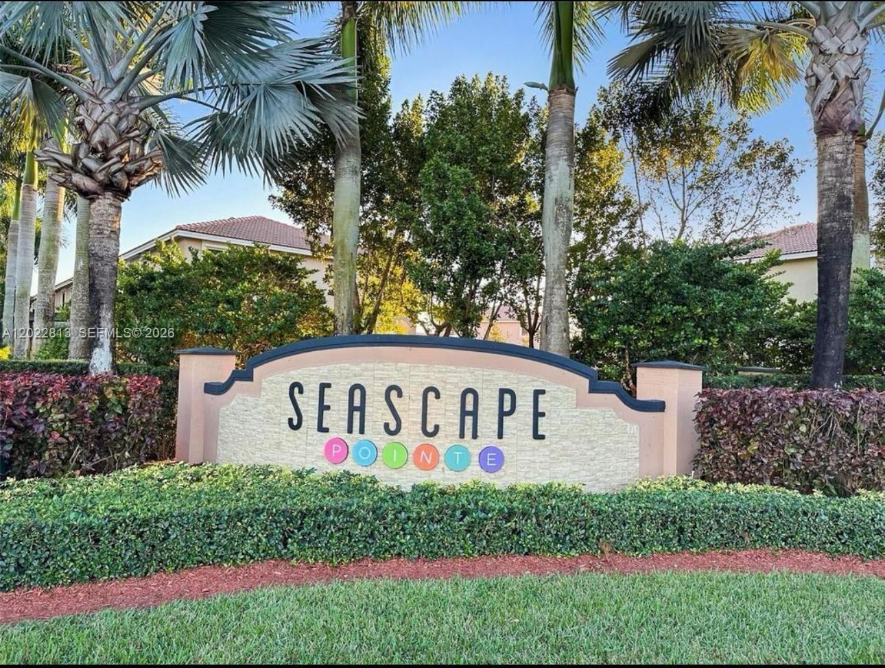 TOWNS AT SEASCAPE - Residential