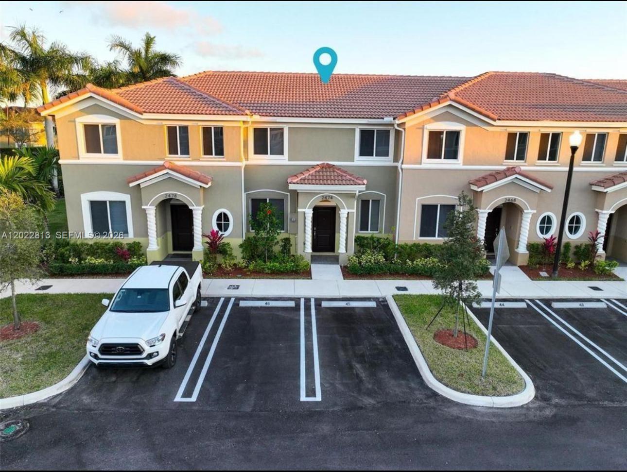 TOWNS AT SEASCAPE - Residential
