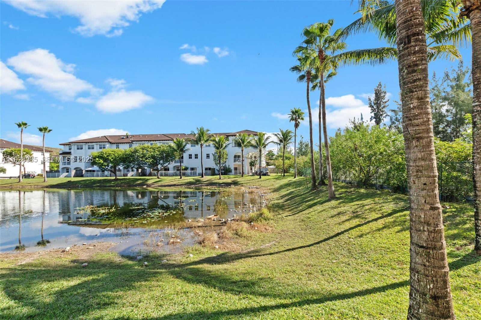 DORAL BREEZE - Residential