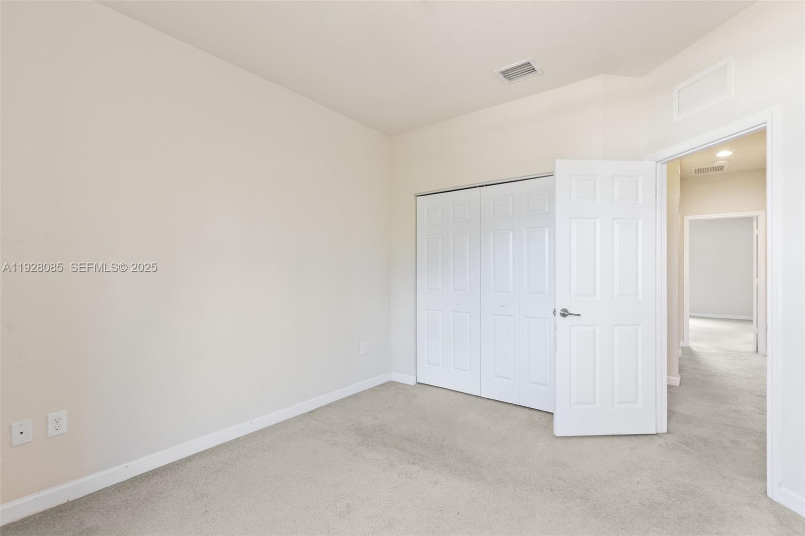 DORAL BREEZE - Residential