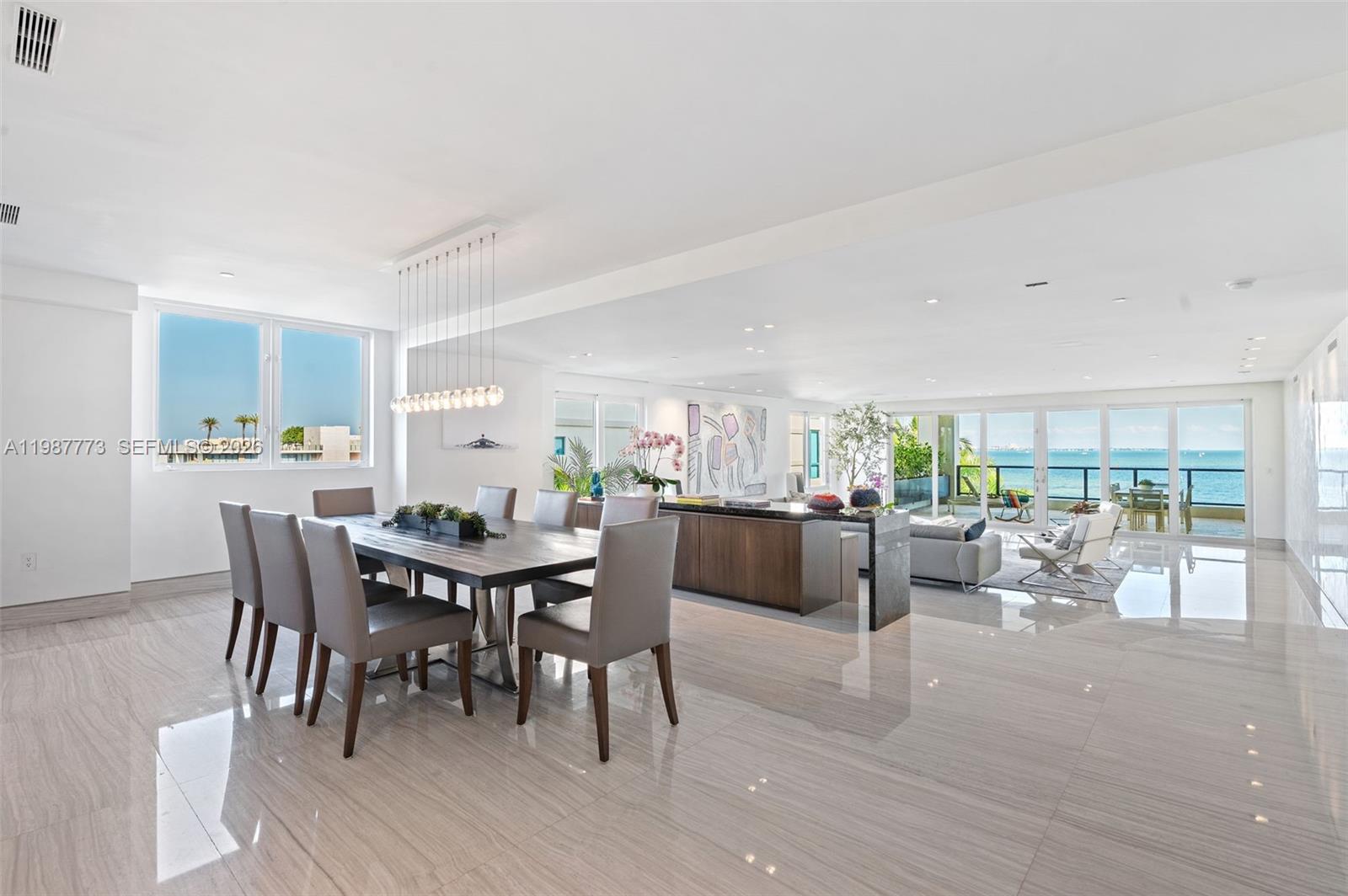 3535 Hiawatha Ave 502, Miami, FL, 33133/$5,399,000 2 3535 Hiawatha Ave 502