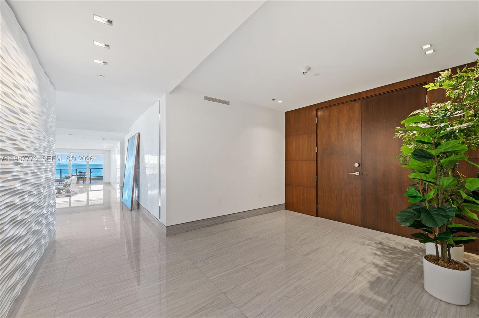 3535 Hiawatha Ave 502, Miami, FL, 33133/$5,399,000 4 3535 Hiawatha Ave 502