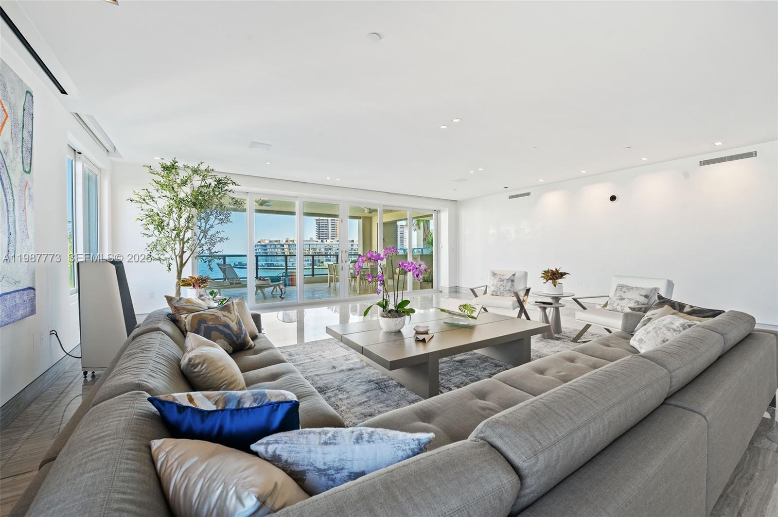 3535 Hiawatha Ave 502, Miami, FL, 33133/$5,399,000 1 3535 Hiawatha Ave 502