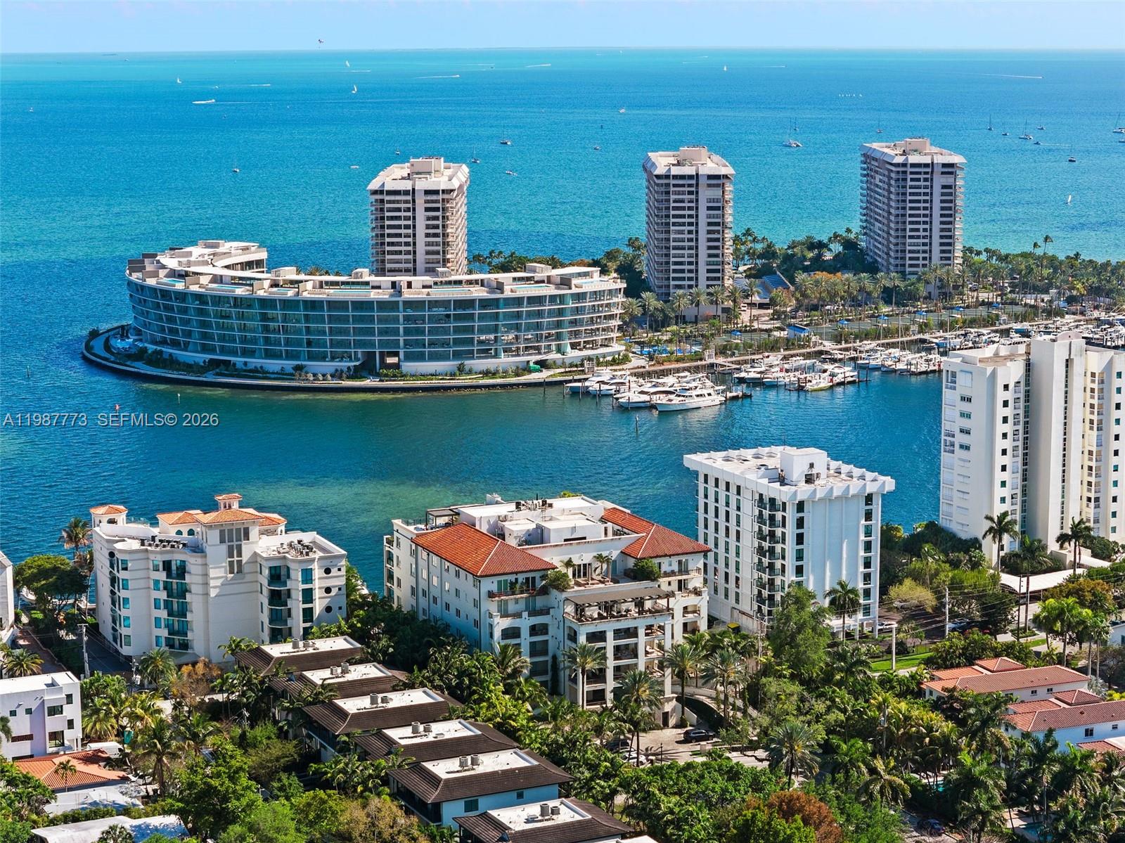 RESIDENCES AT VIZCAYA CON - Residential