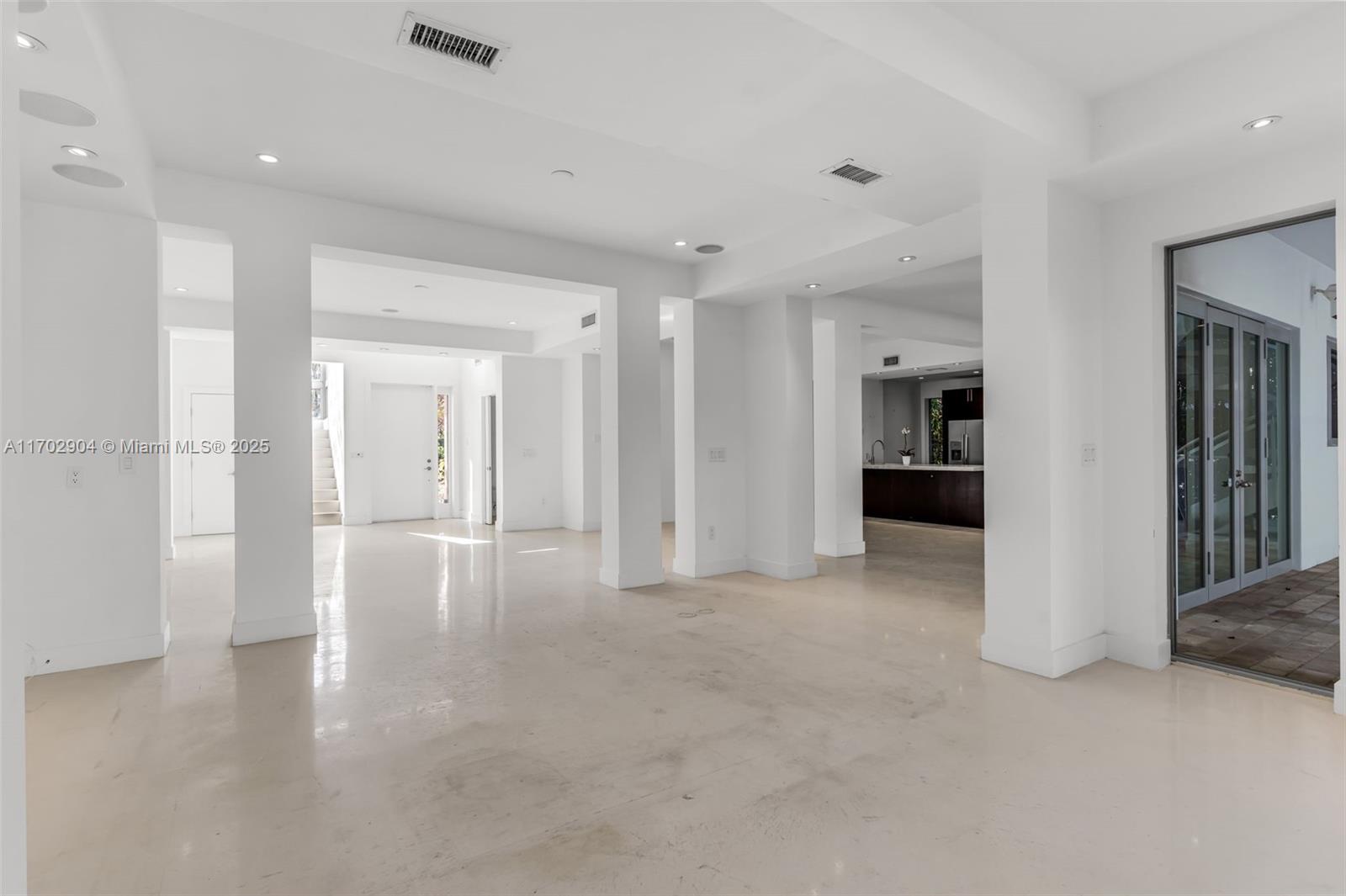 LA GORCE GOLF SUB - Residential