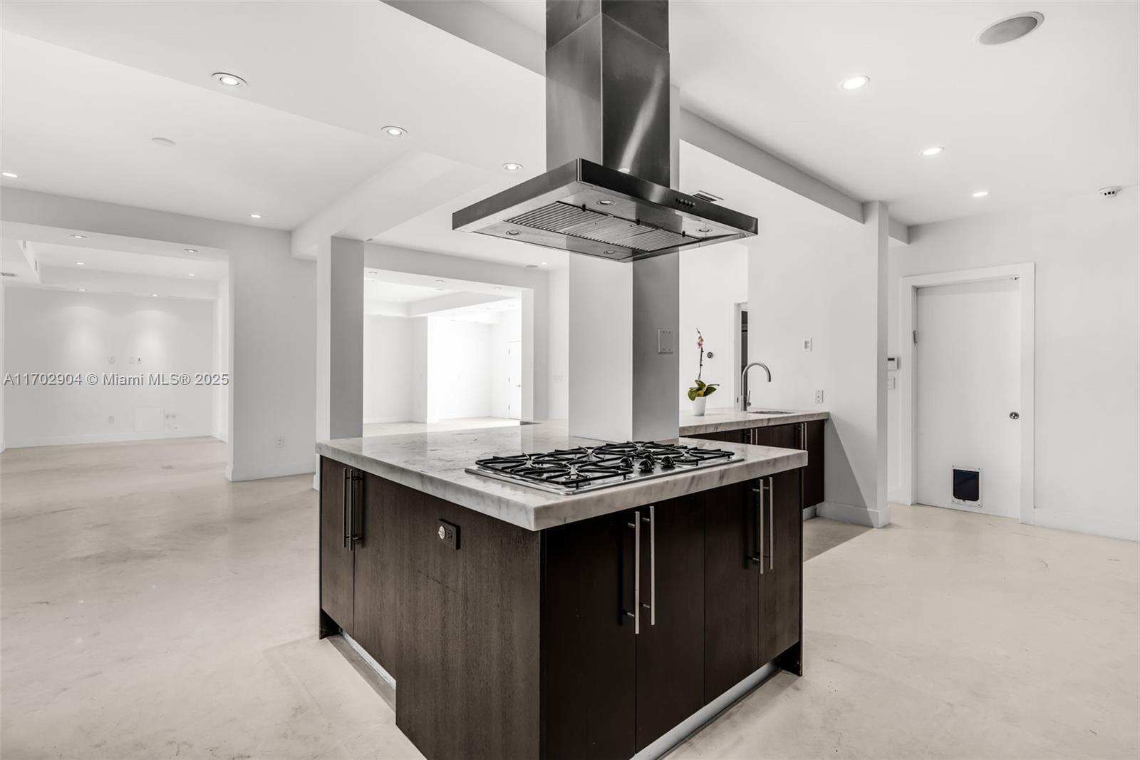 LA GORCE GOLF SUB - Residential