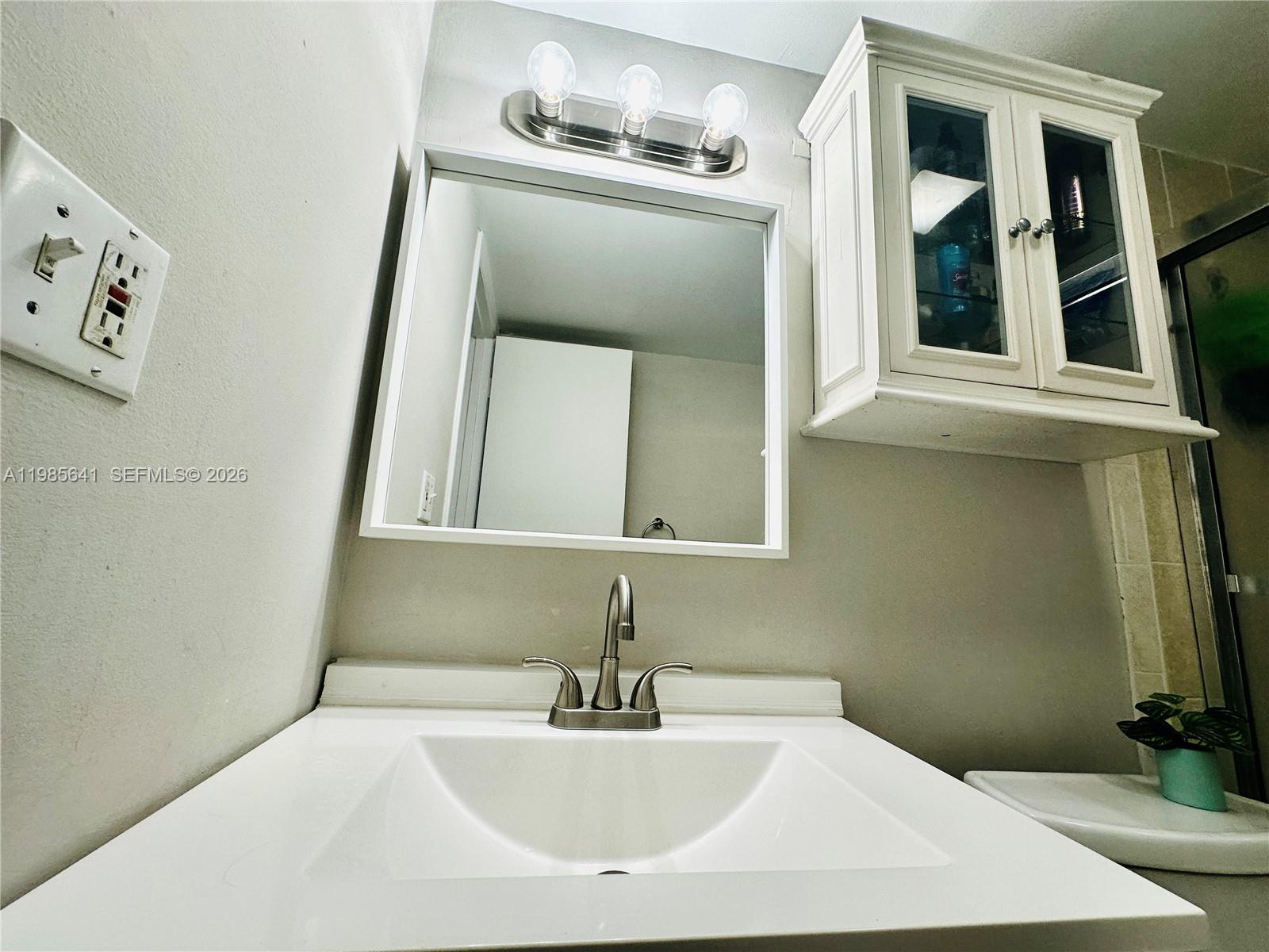 LAKEVIEW GARDENS AT MIAMI - Residential