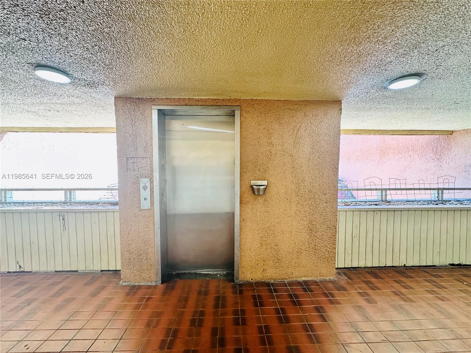 LAKEVIEW GARDENS AT MIAMI - Residential