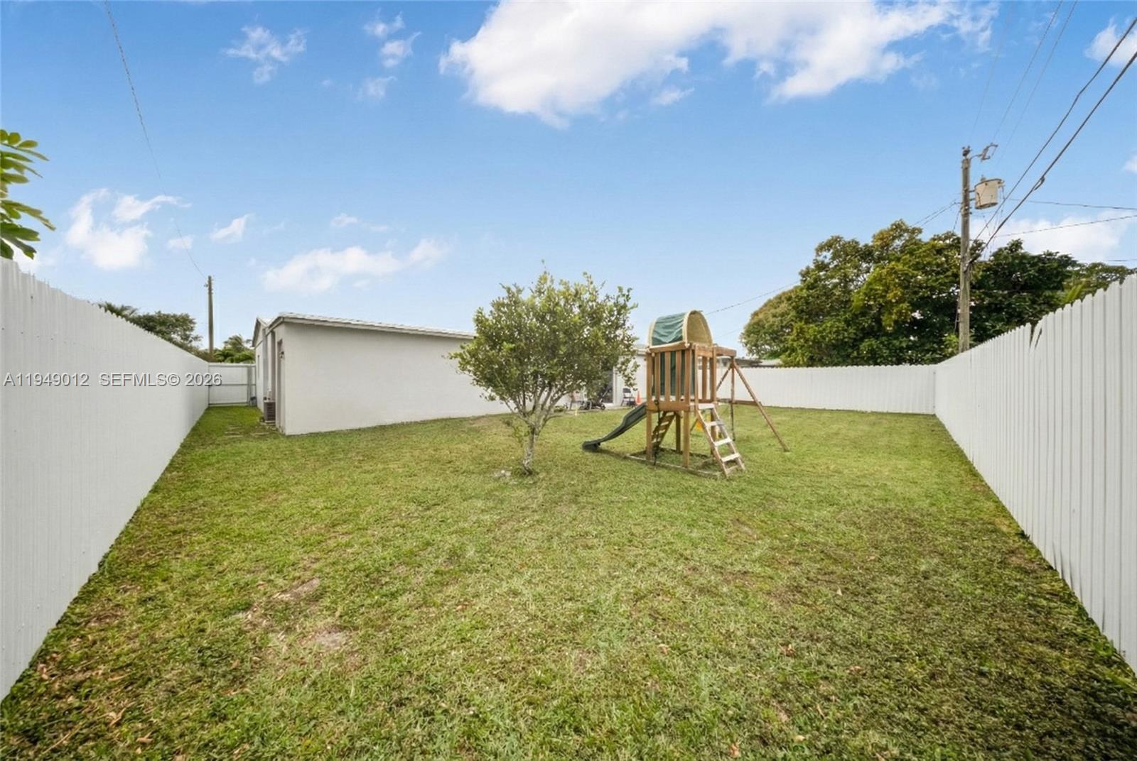 PALM LANE HOMES IN MIRAMA - Residential