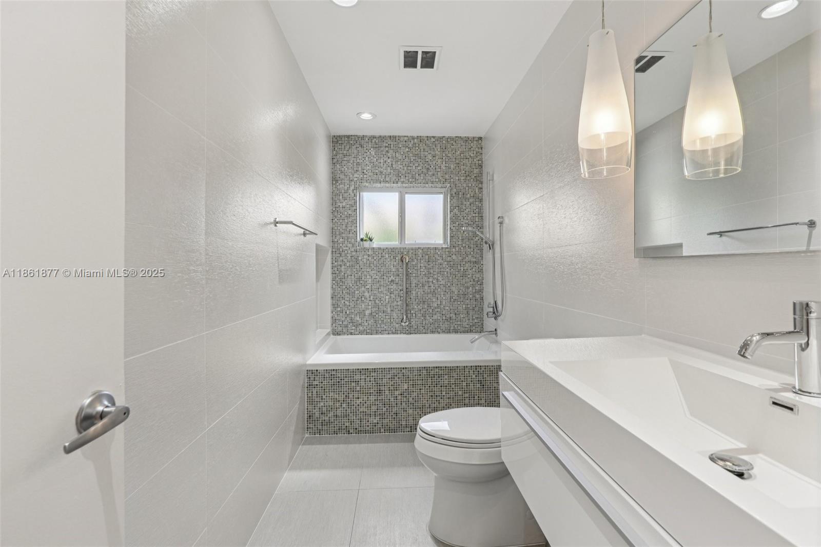 PINE SHORE SEC TWO - Residential