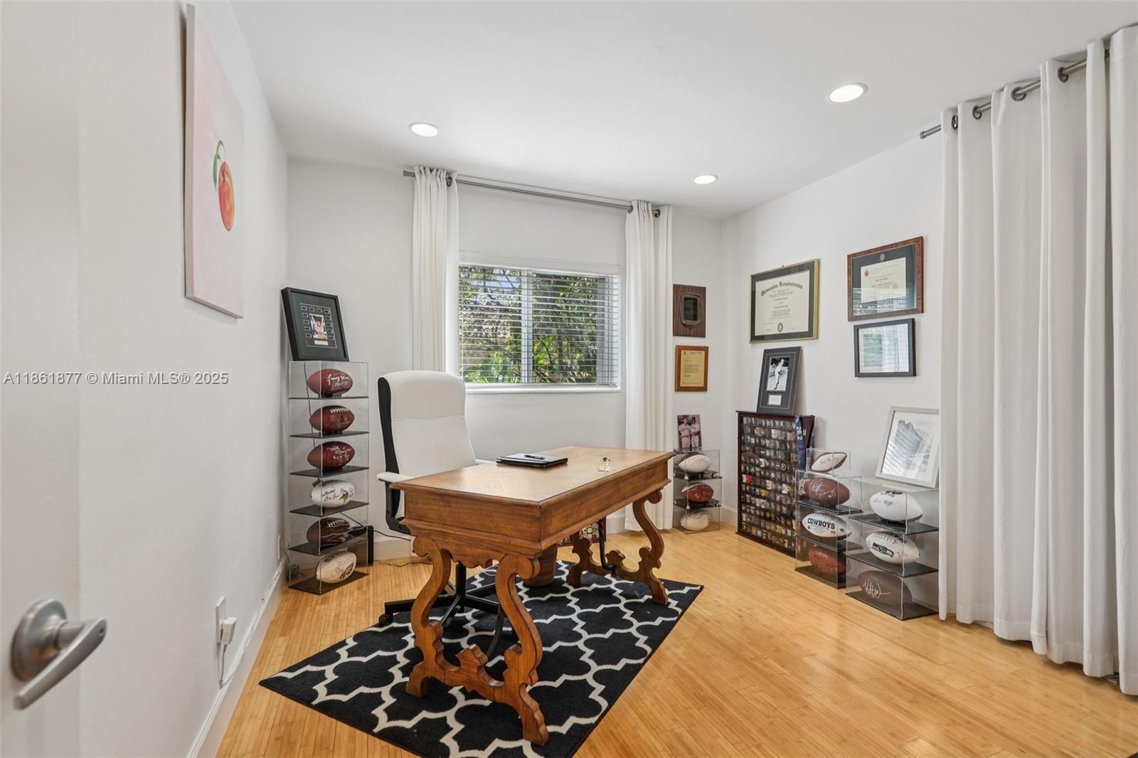 PINE SHORE SEC TWO - Residential