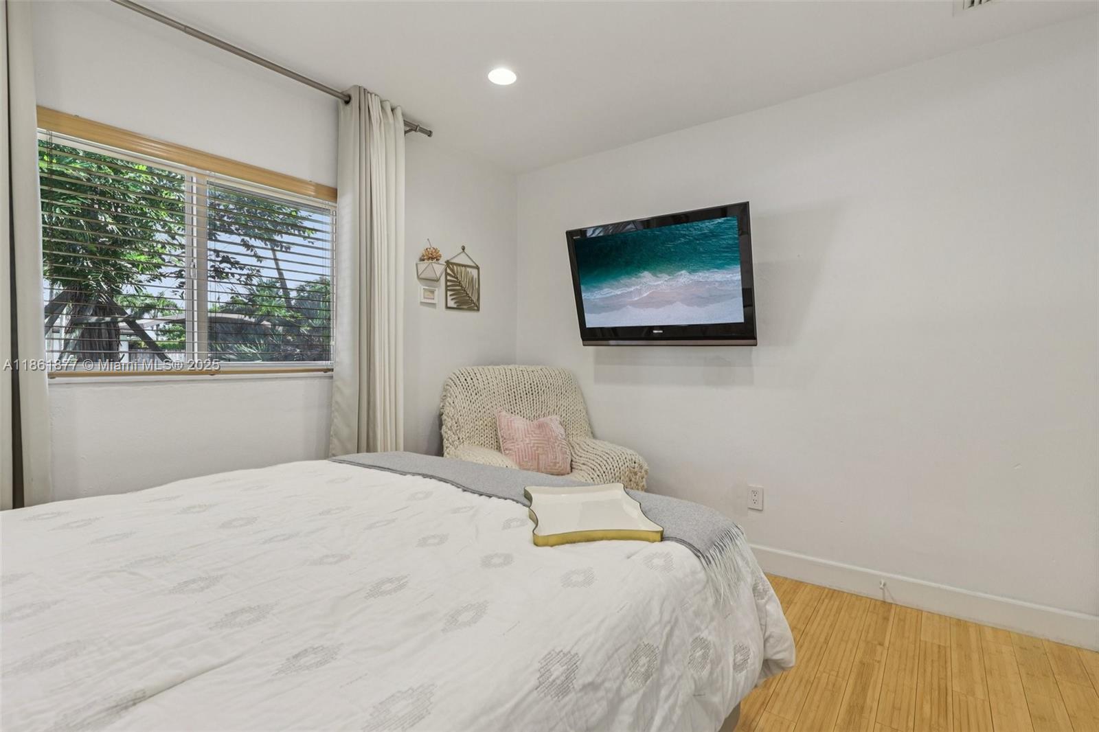 PINE SHORE SEC TWO - Residential