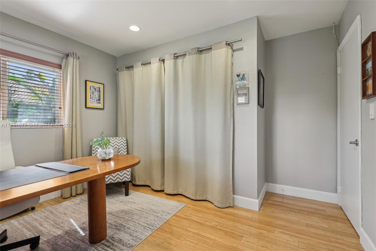 PINE SHORE SEC TWO - Residential