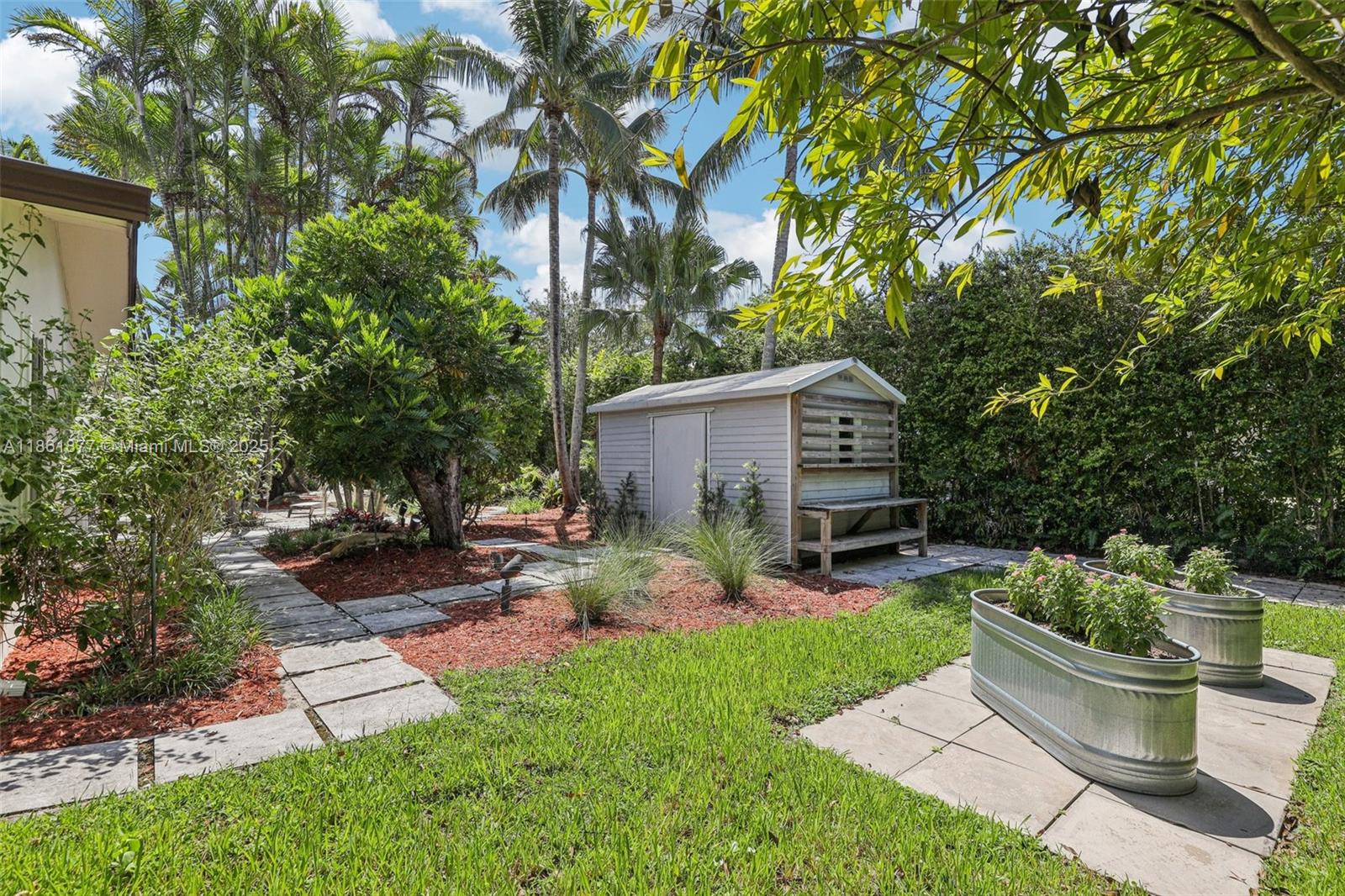 PINE SHORE SEC TWO - Residential