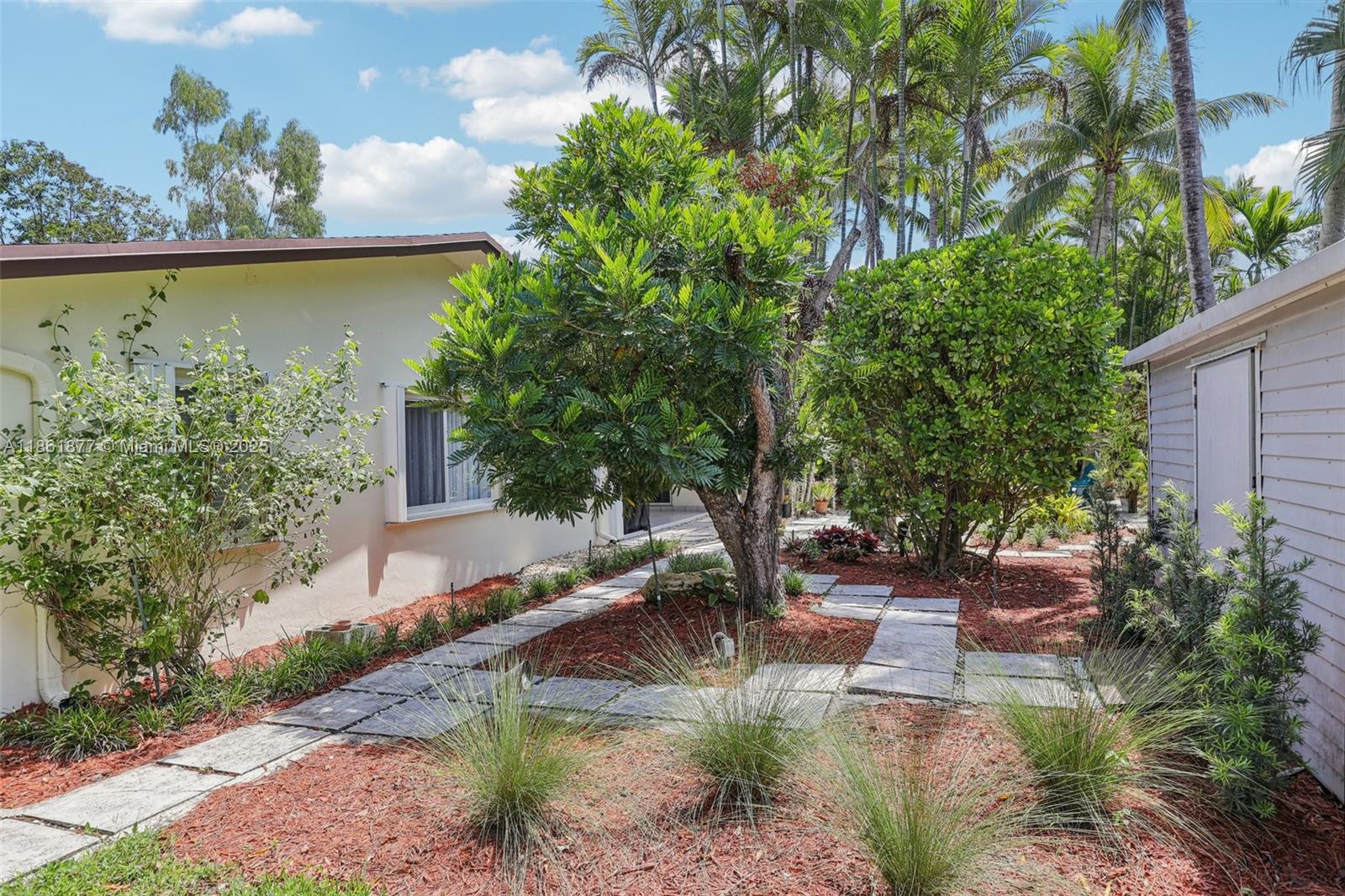 PINE SHORE SEC TWO - Residential