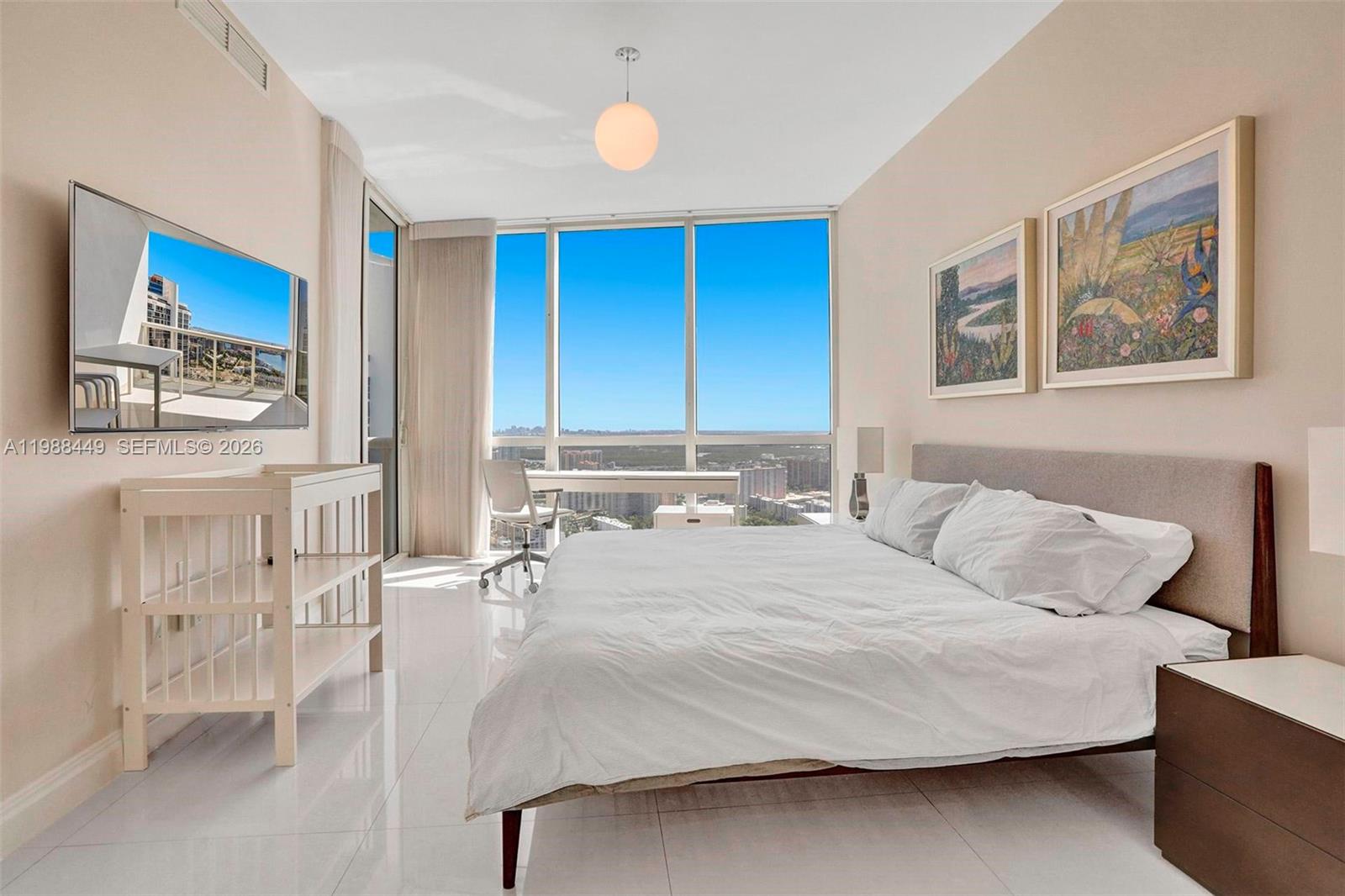 TRUMP ROYALE CONDO - Residential Lease