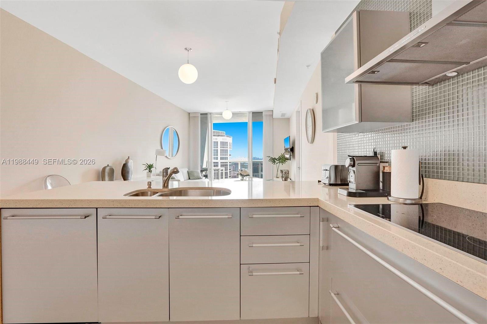 18201 Collins Ave 5405