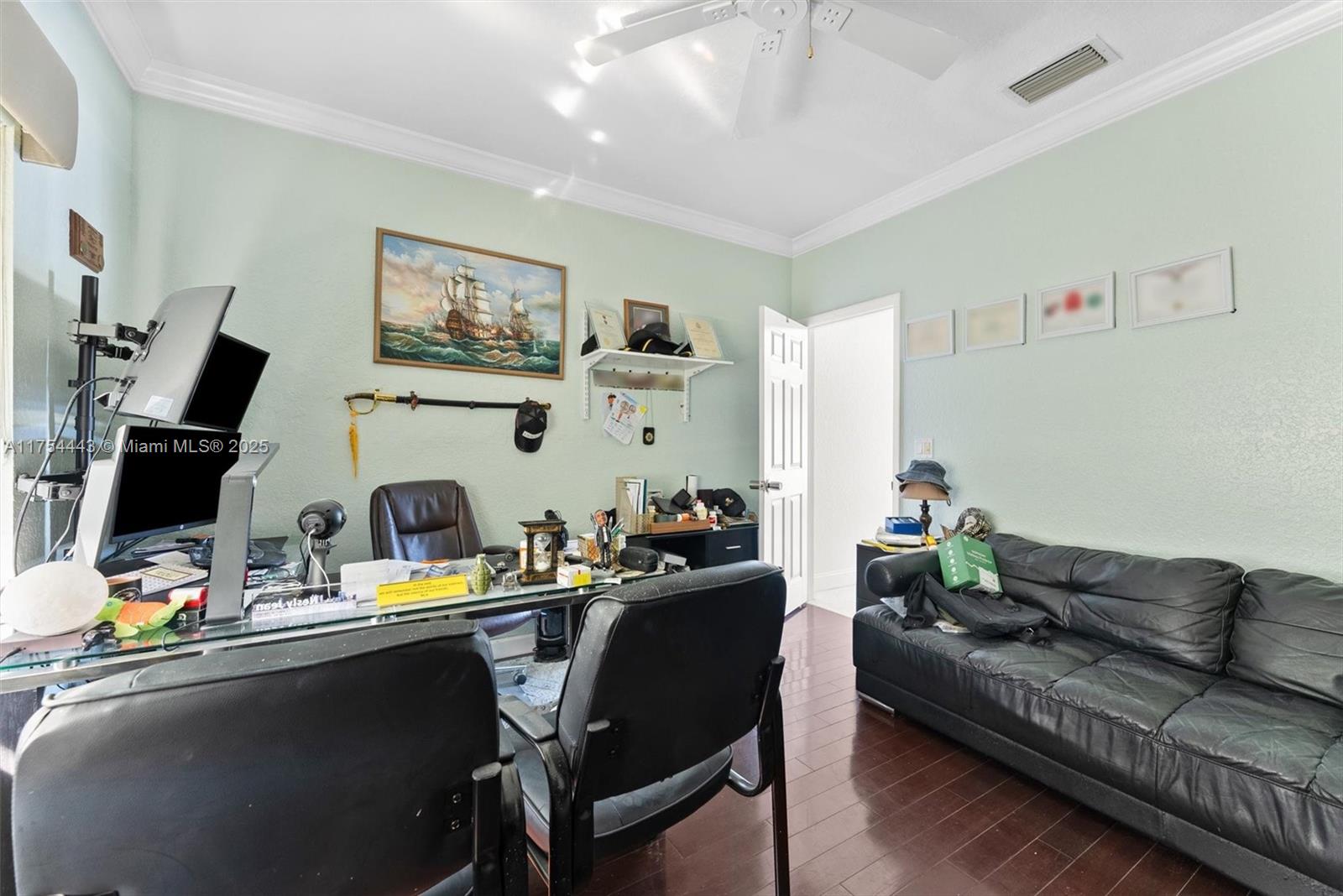 LANDINGS - Residential